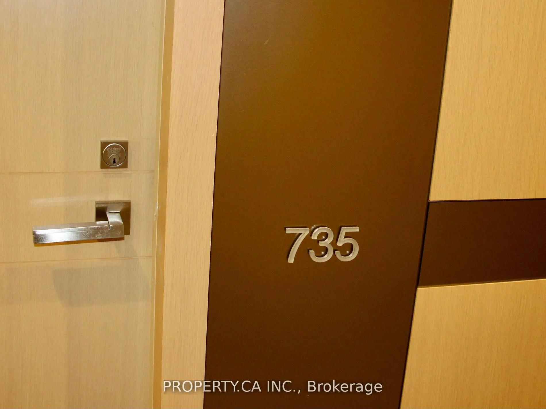 39 Queens Quay E, #735
