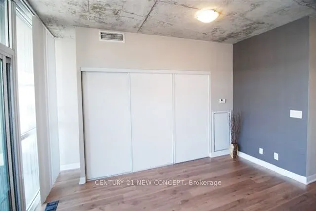 478 King Street W, #915
