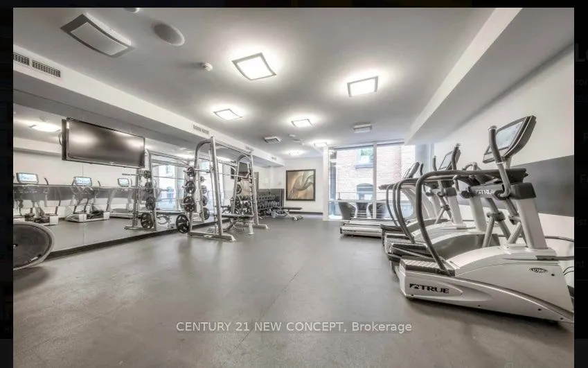 478 King Street W, #915
