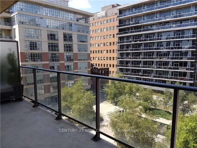 478 King Street W, #915
