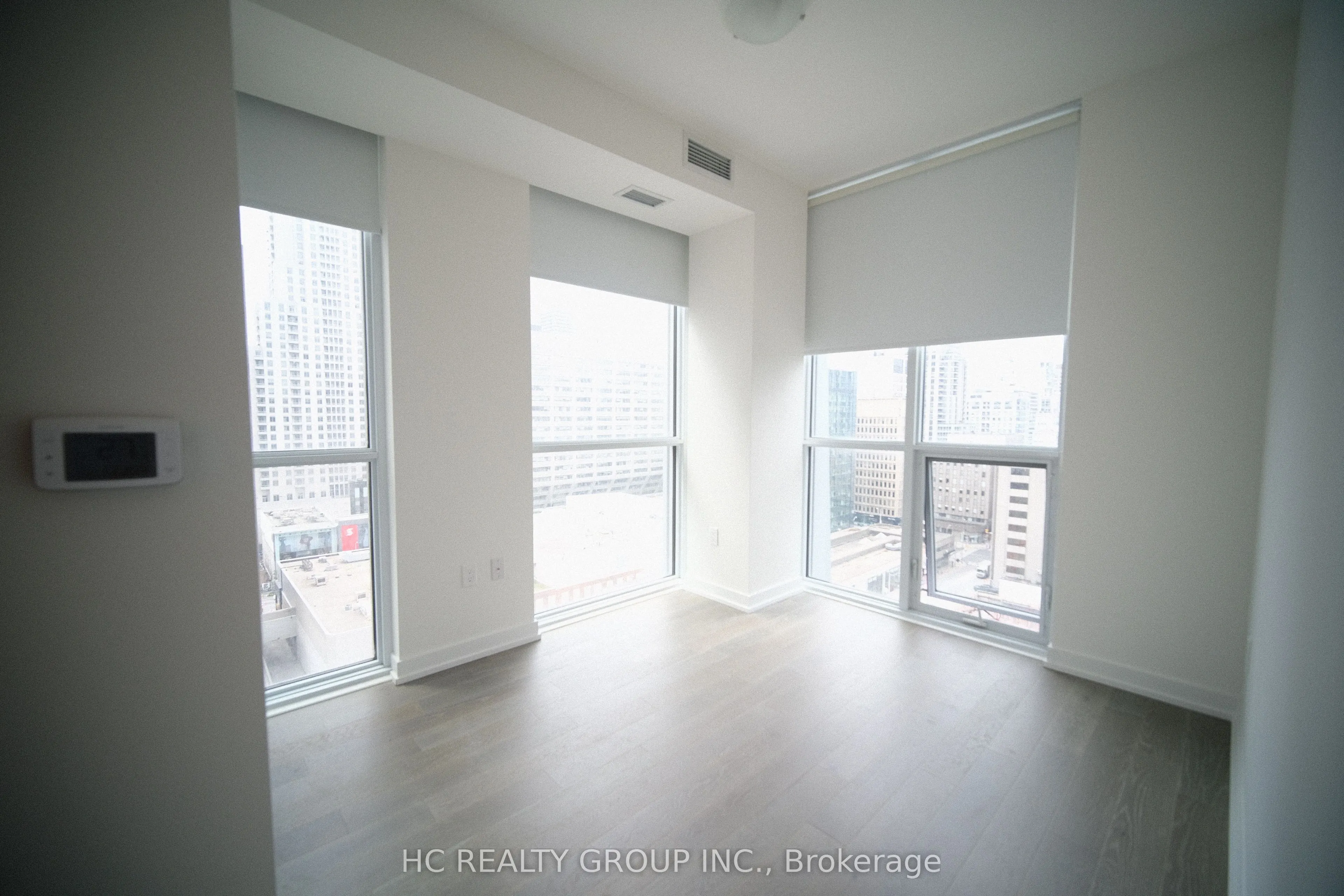 1 Yorkville Avenue, #1302