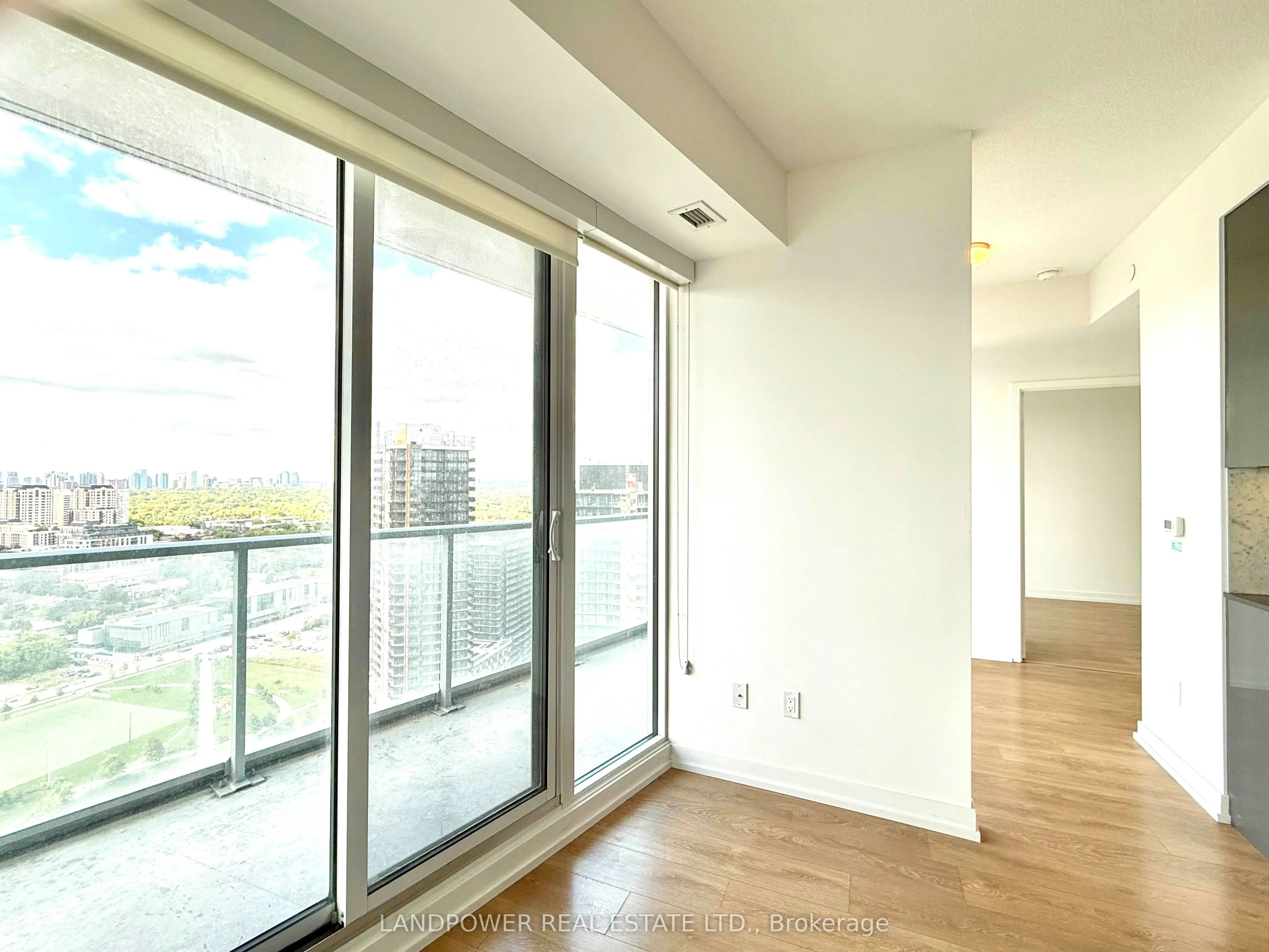 115 McMahon Drive, #3502