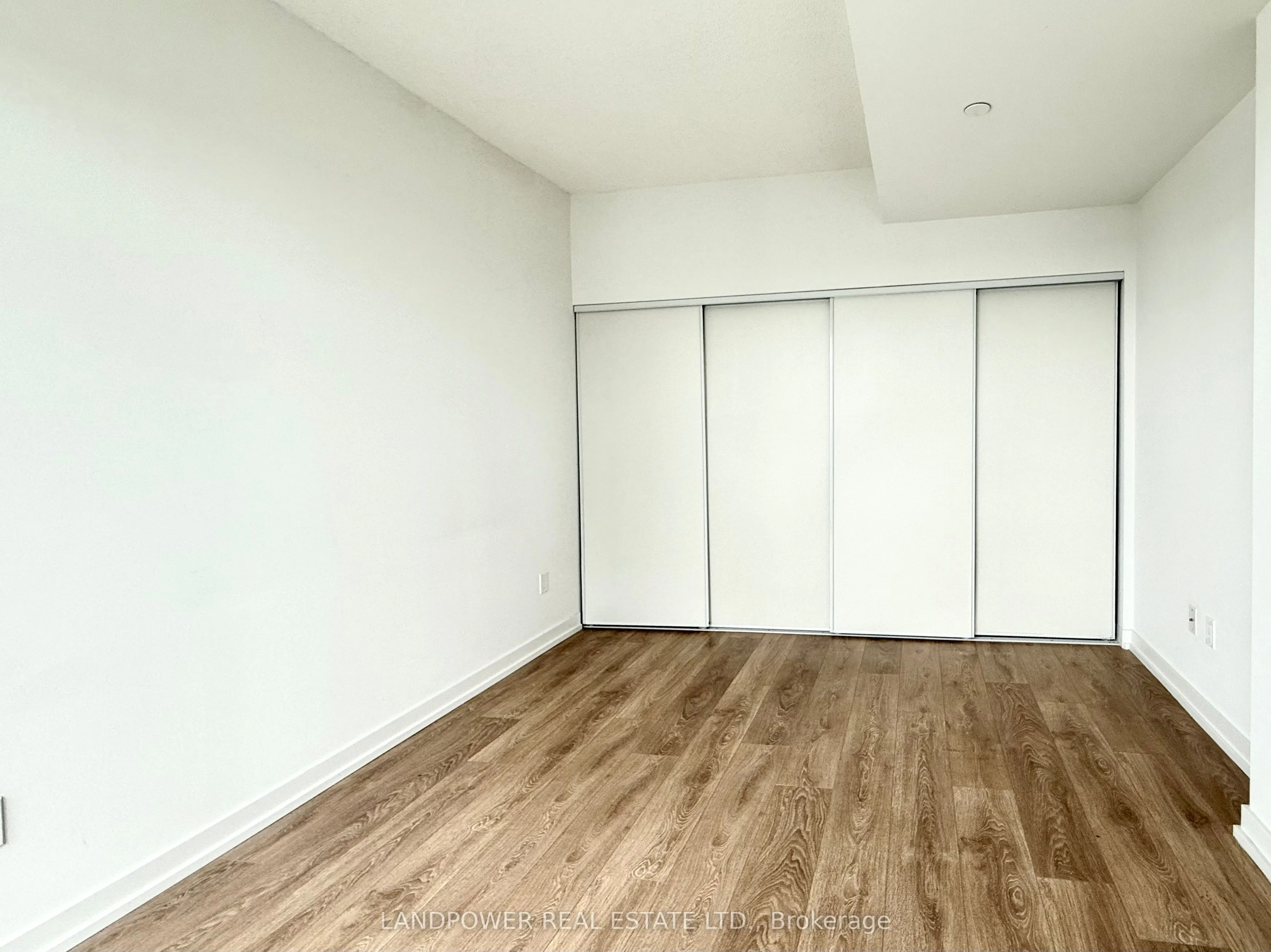 115 McMahon Drive, #3502