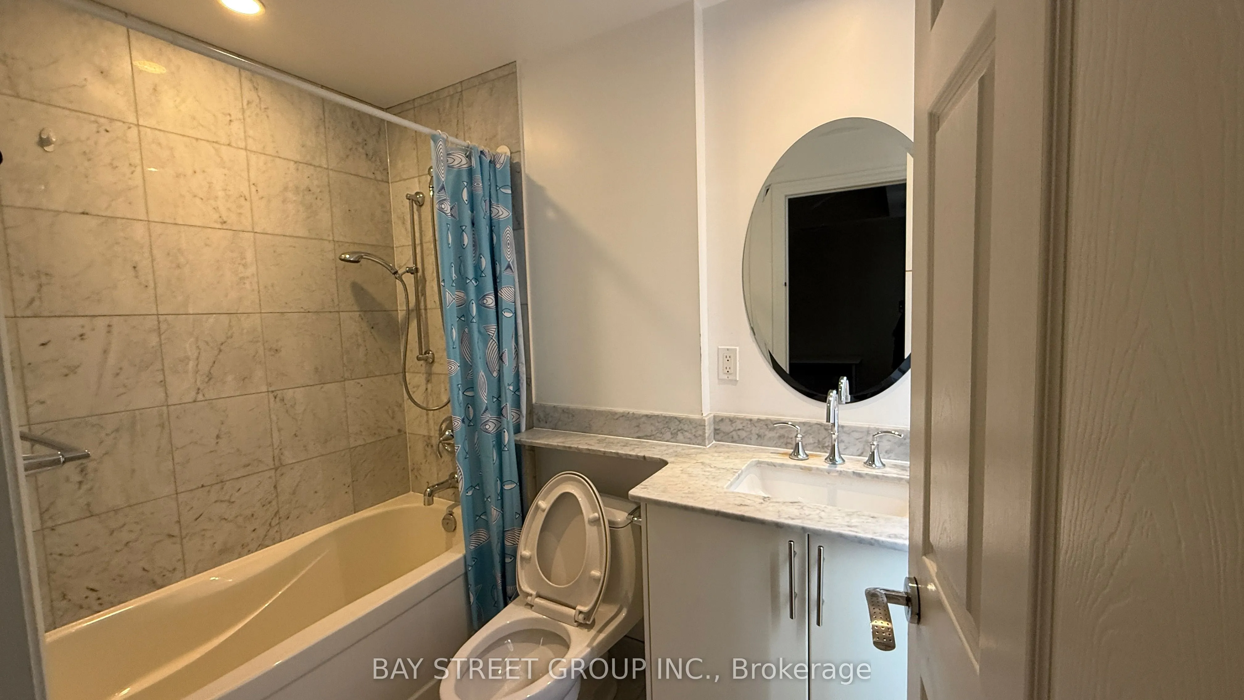 35 Balmuto Street, #1604