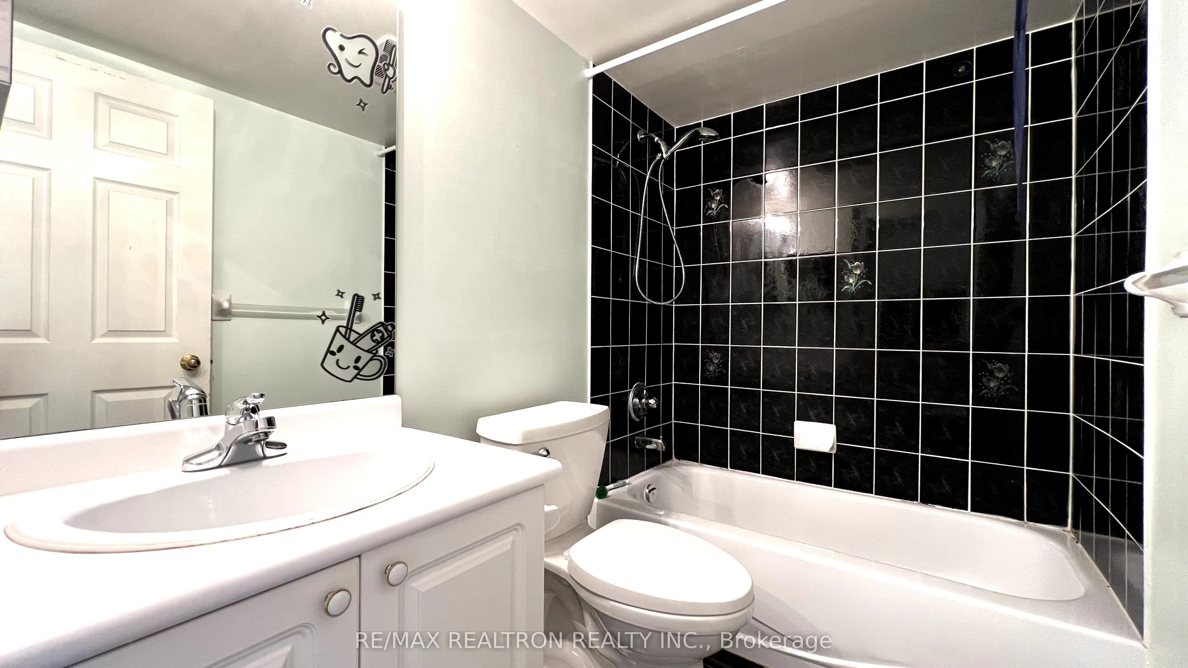 28 Empress Avenue, #1215