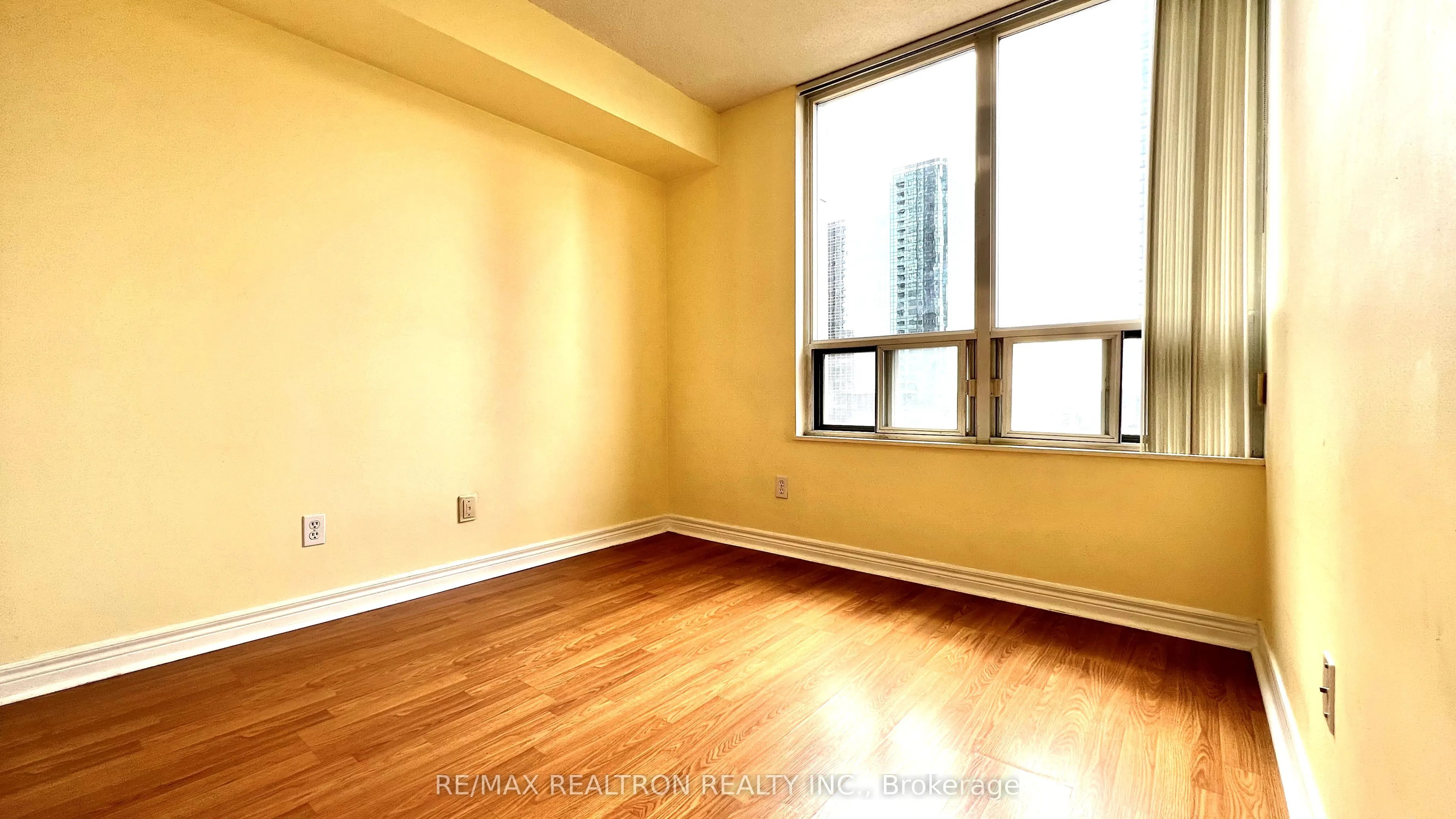 28 Empress Avenue, #1215