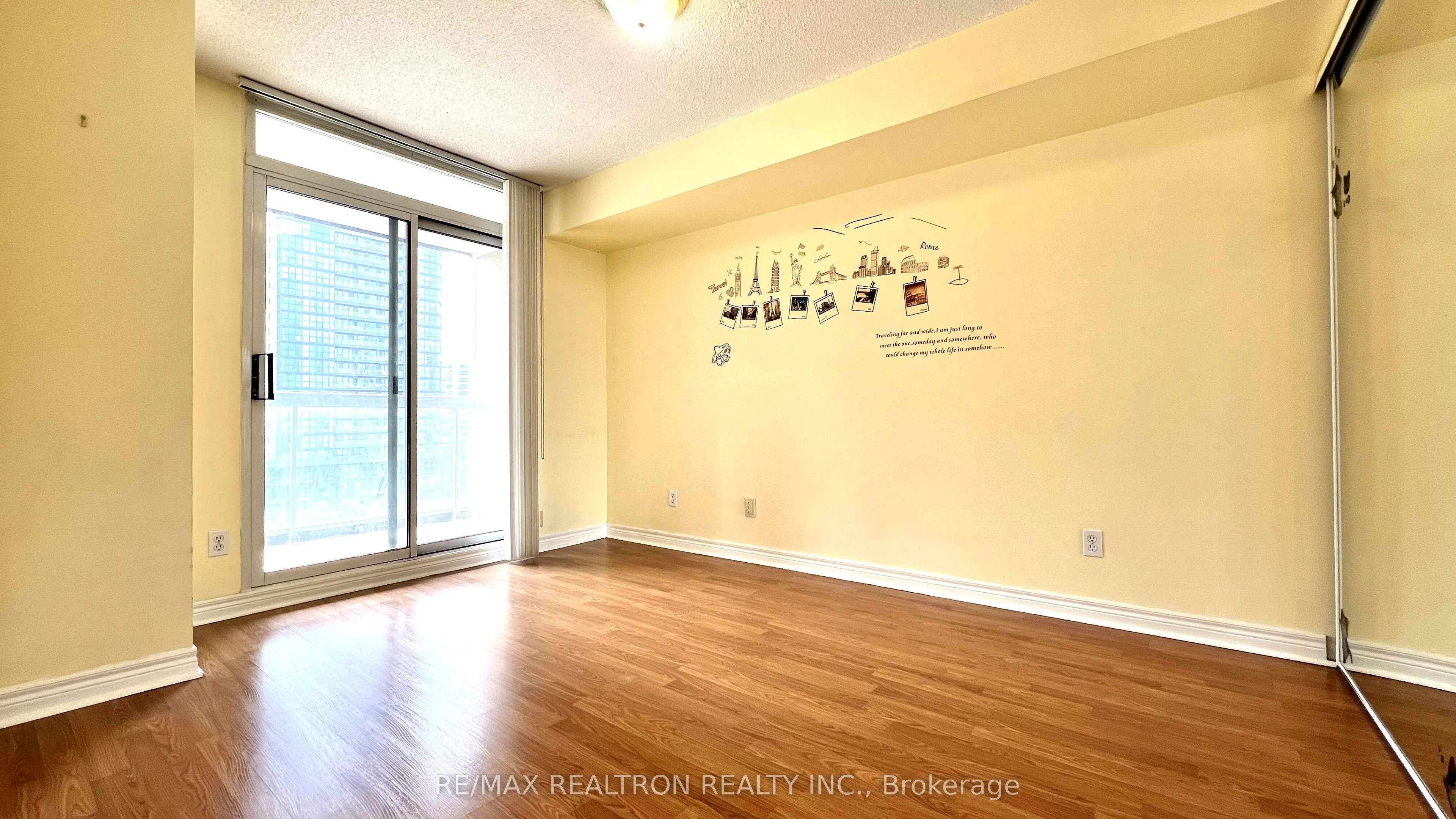 28 Empress Avenue, #1215