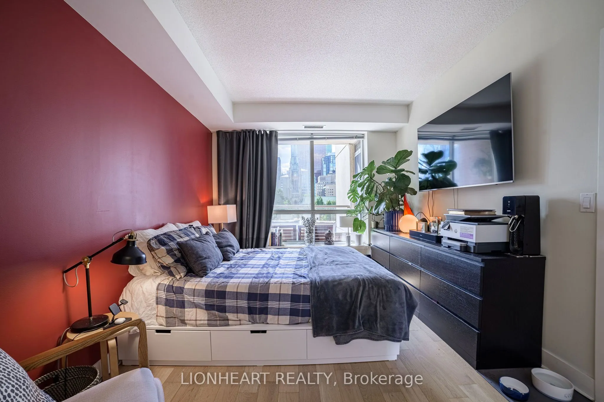 168 King Street, #610