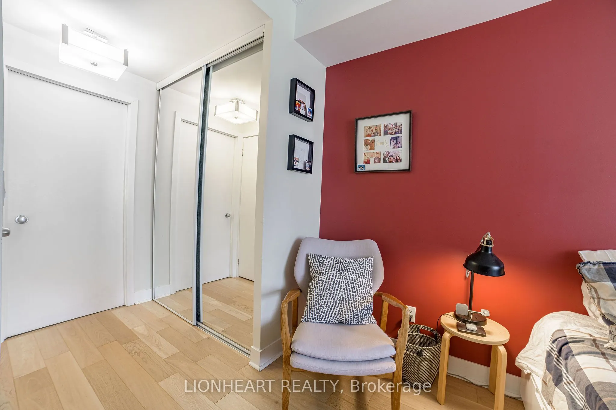 168 King Street, #610