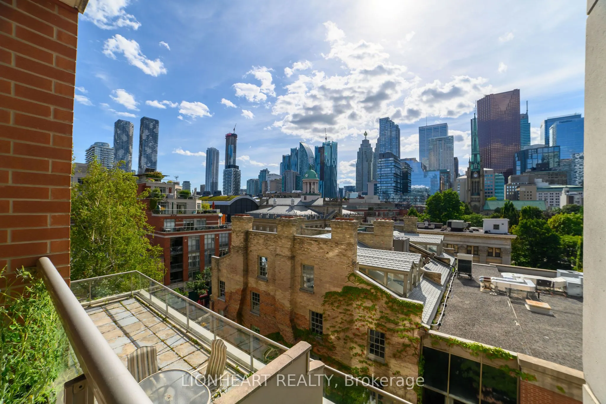 168 King Street, #610