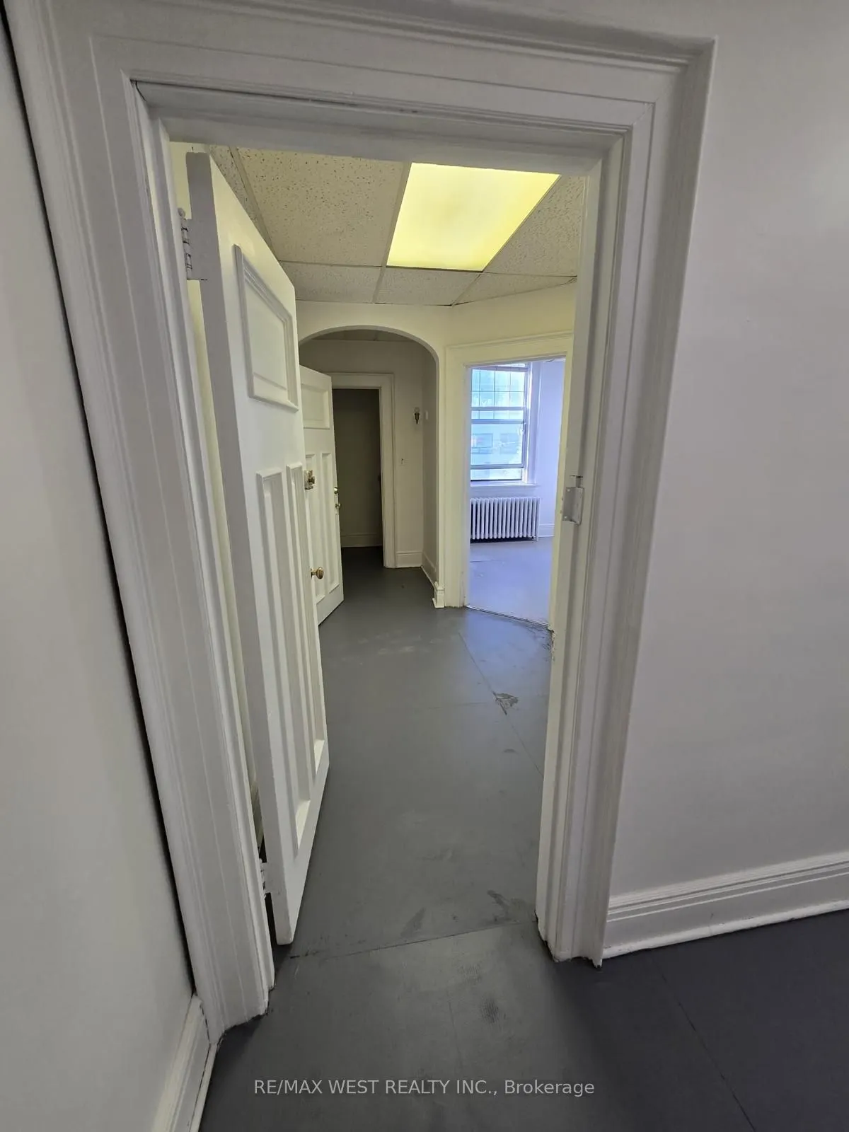 949 St Clair Avenue W, #2nd Flr