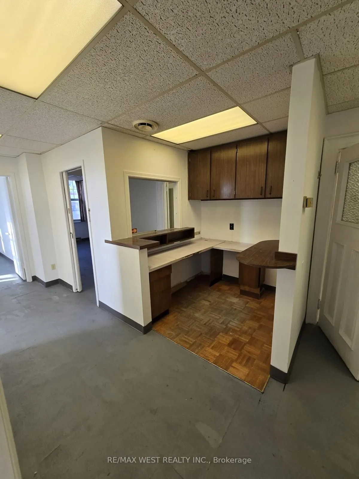 949 St Clair Avenue W, #2nd Flr