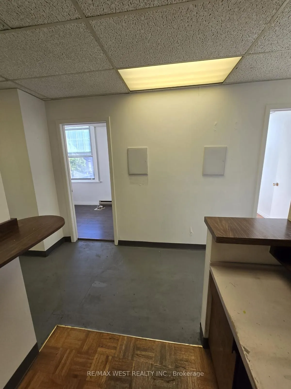 949 St Clair Avenue W, #2nd Flr