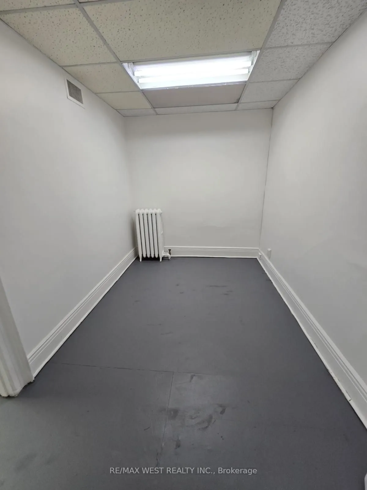 949 St Clair Avenue W, #2nd Flr