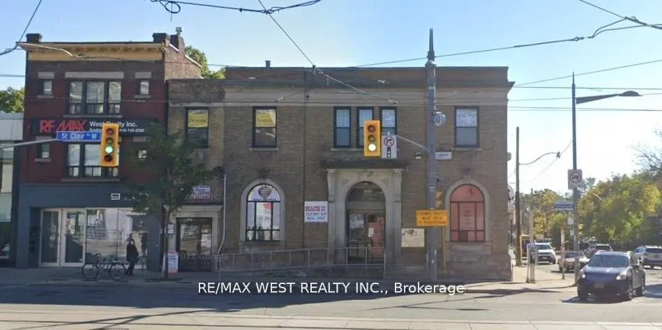 949 St Clair Avenue W, #2nd Flr