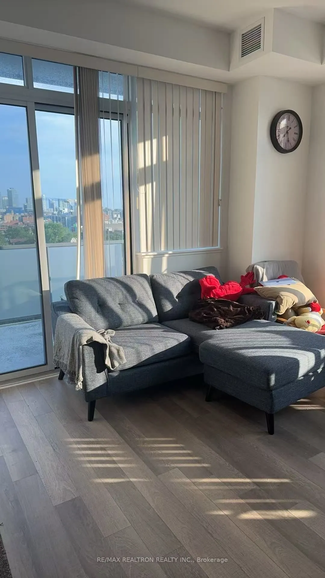181 Huron Street, #903