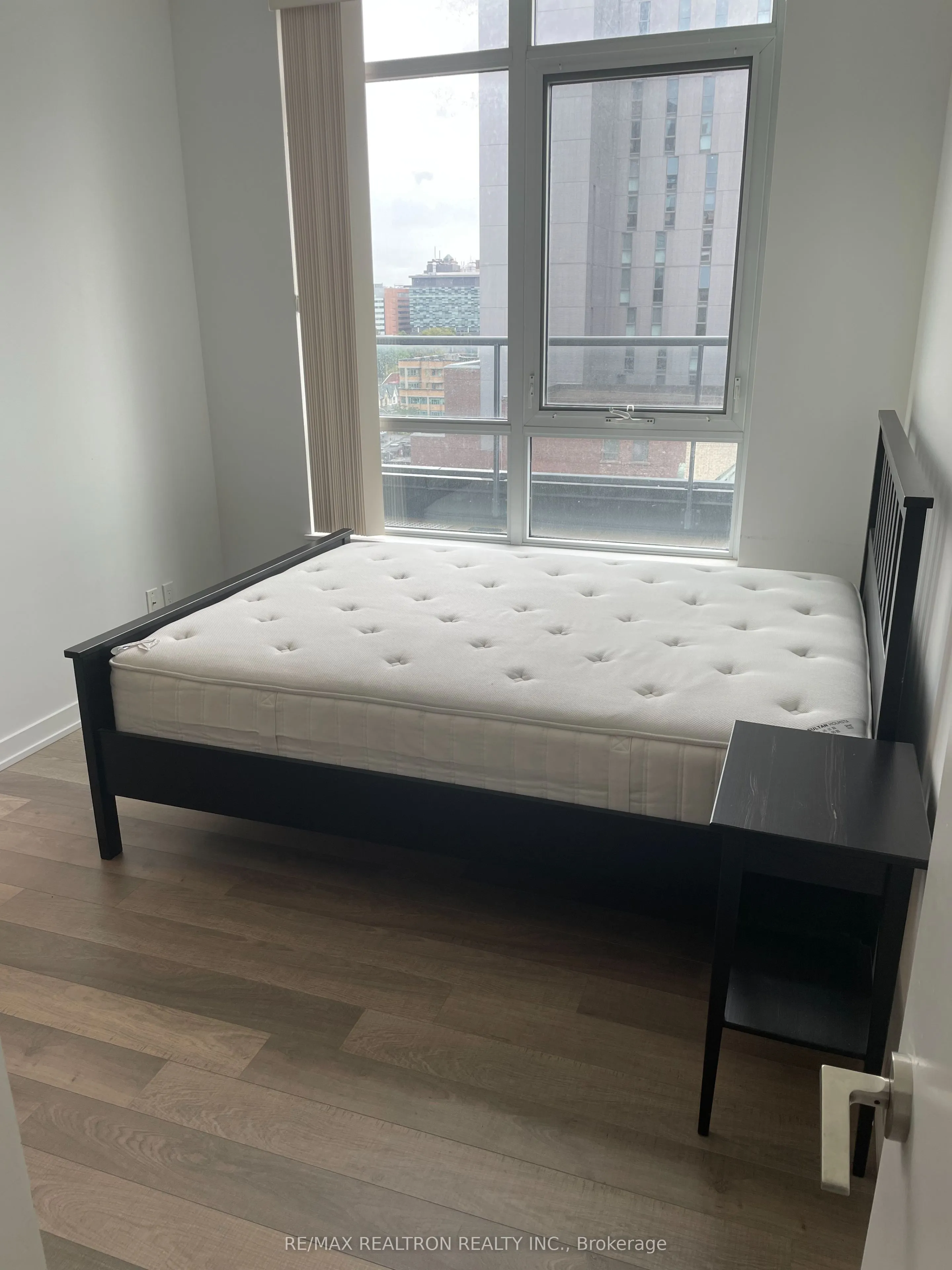 181 Huron Street, #903
