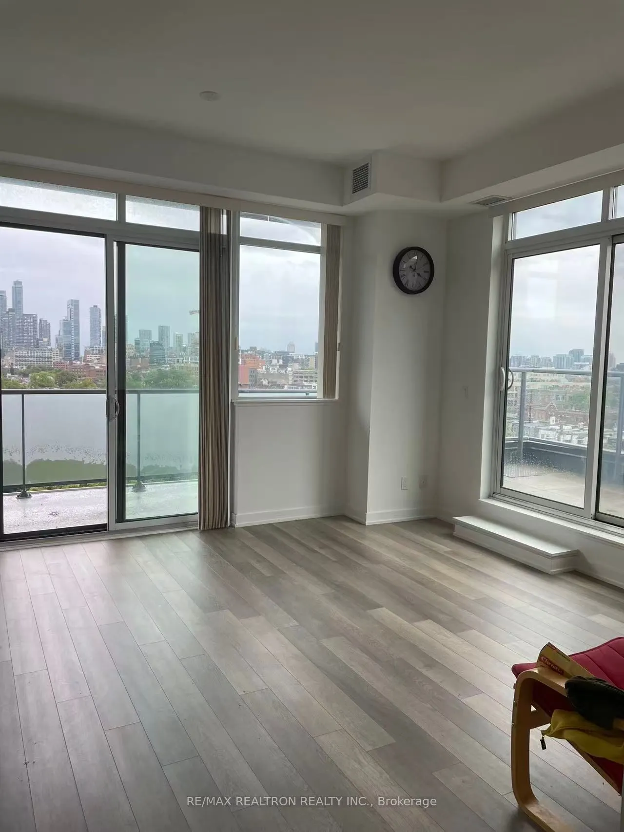 181 Huron Street, #903