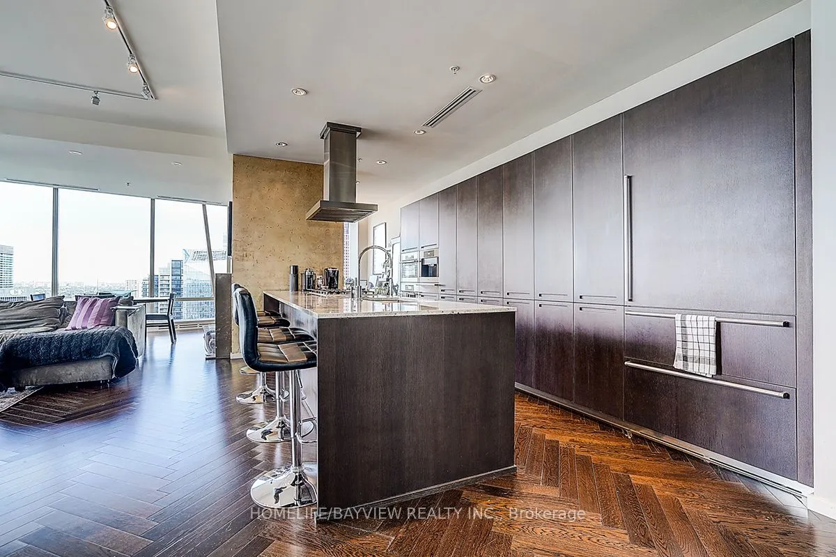 180 University Avenue, #5404