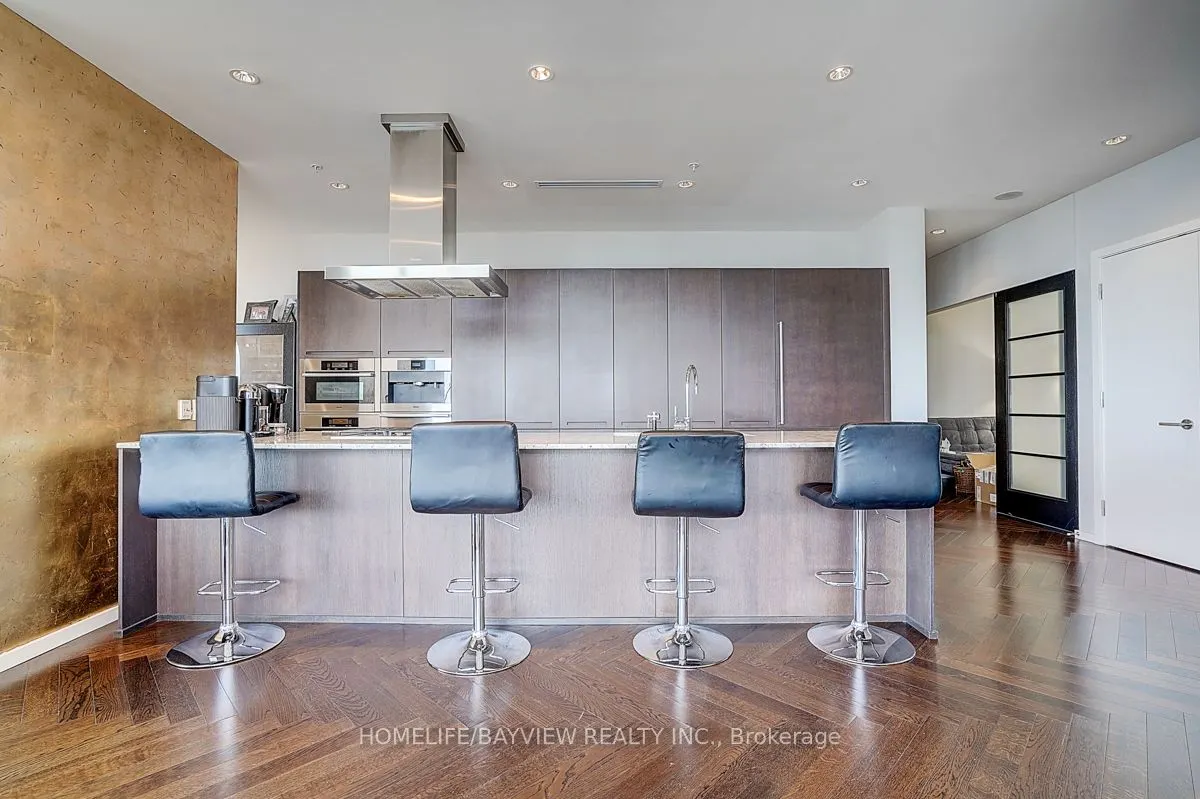 180 University Avenue, #5404