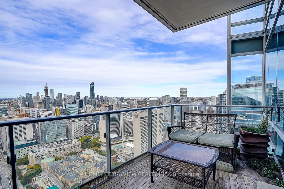 180 University Avenue, #5404