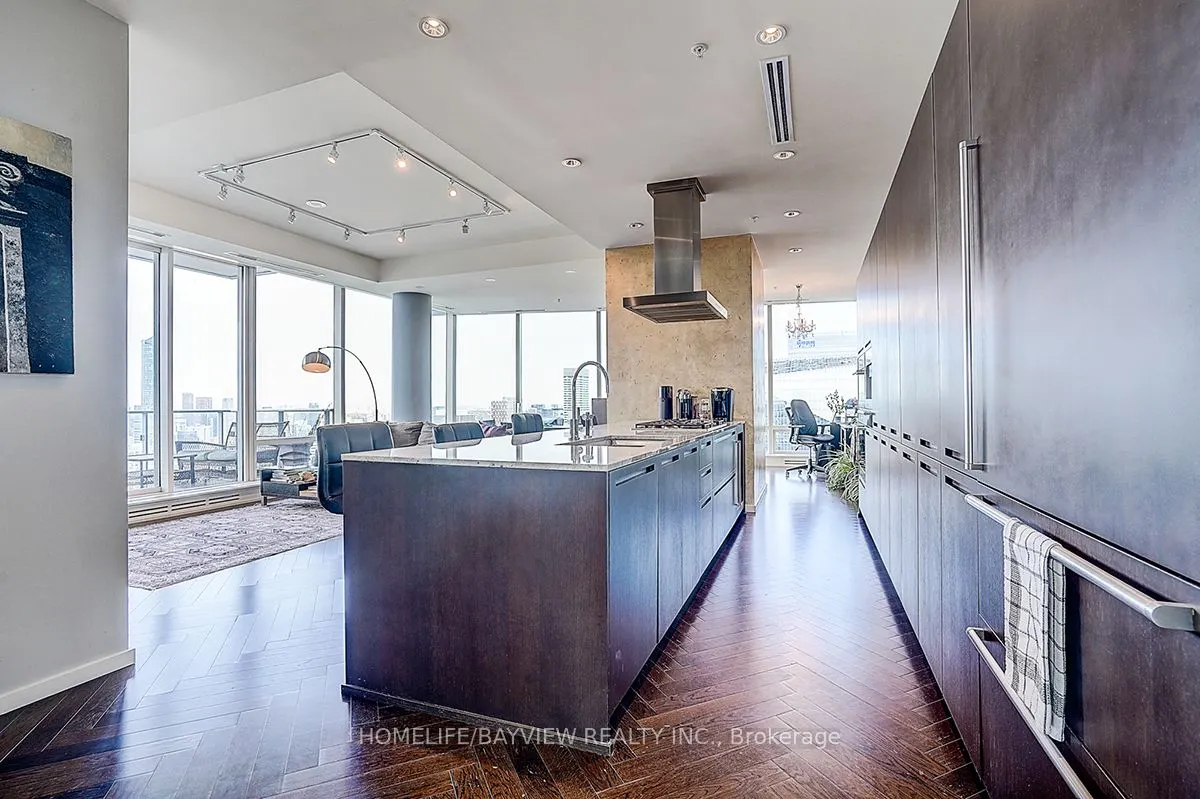 180 University Avenue, #5404