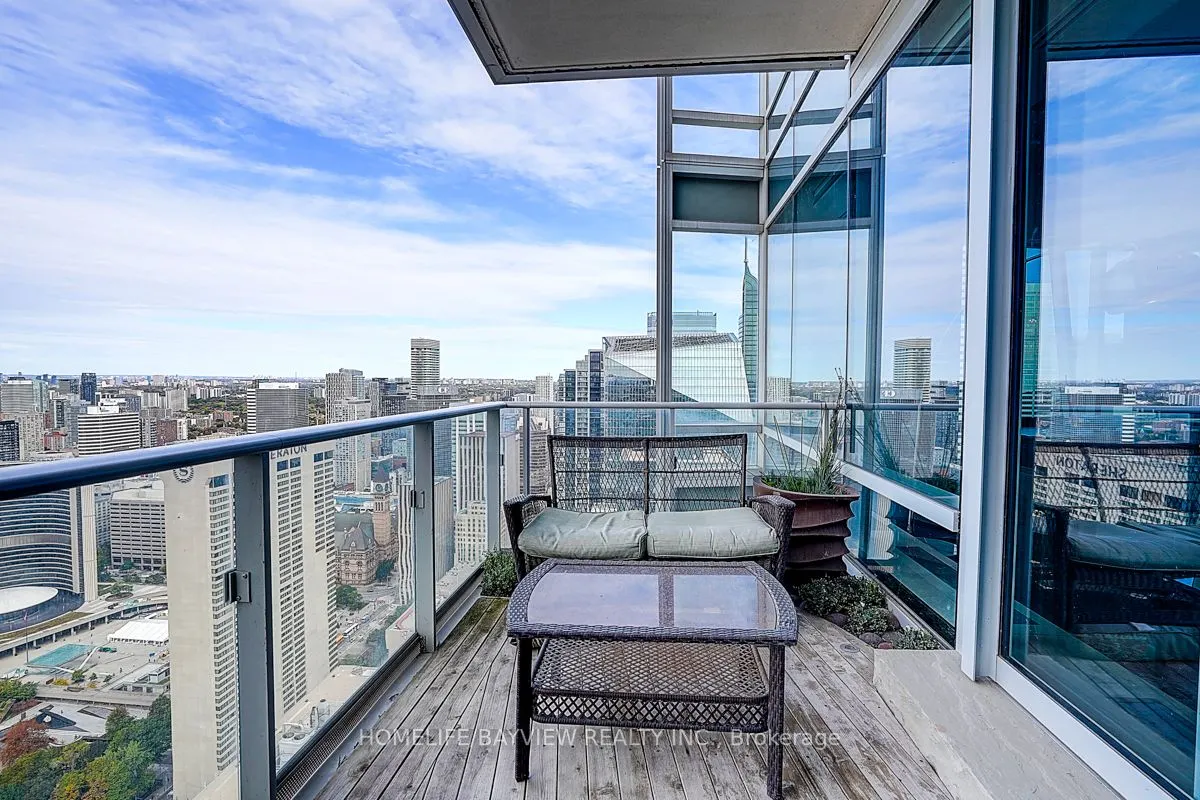 180 University Avenue, #5404