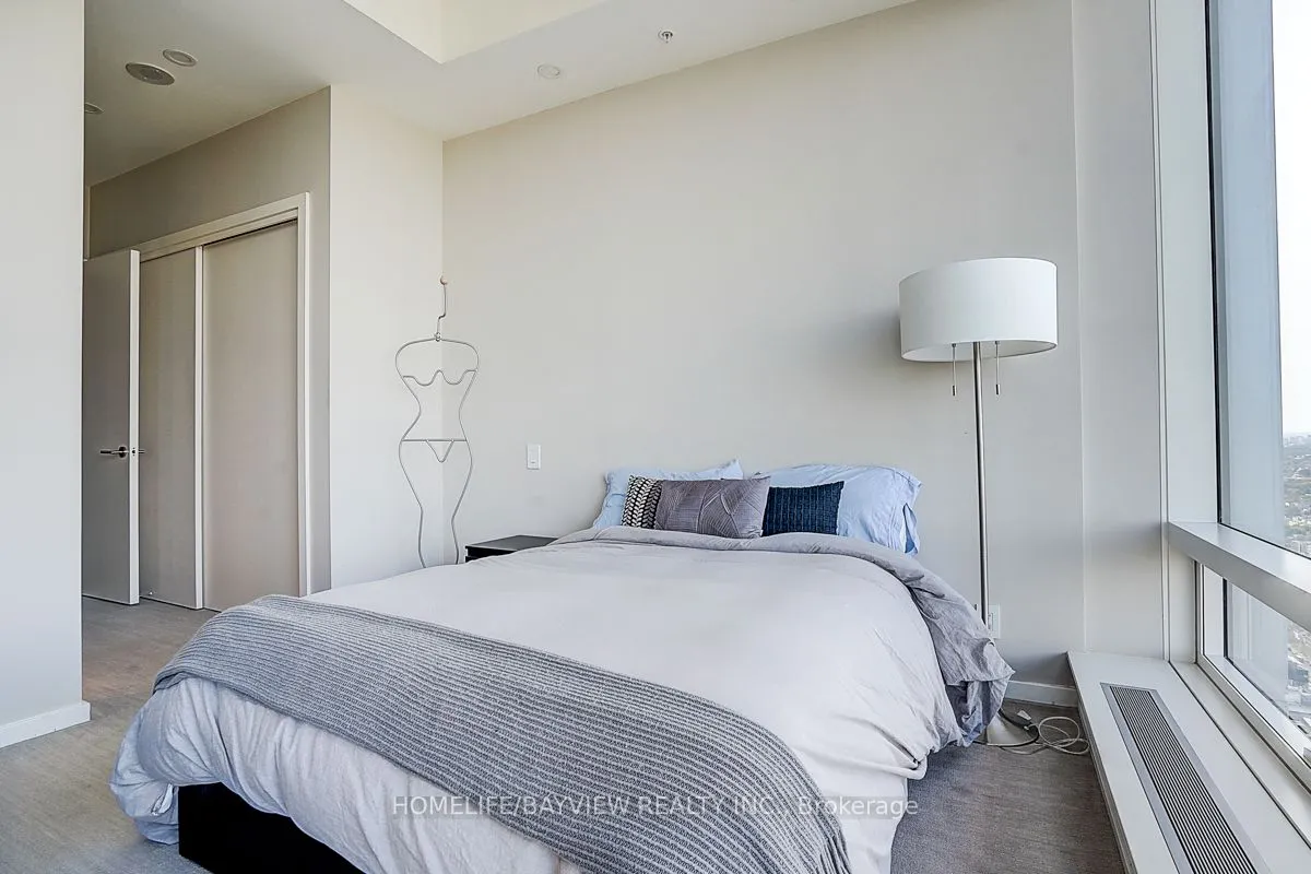 180 University Avenue, #5404