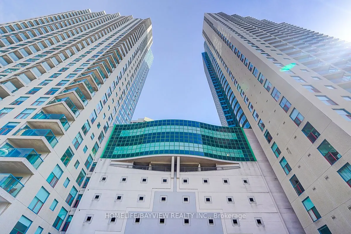 99 Harbour Square, #1007