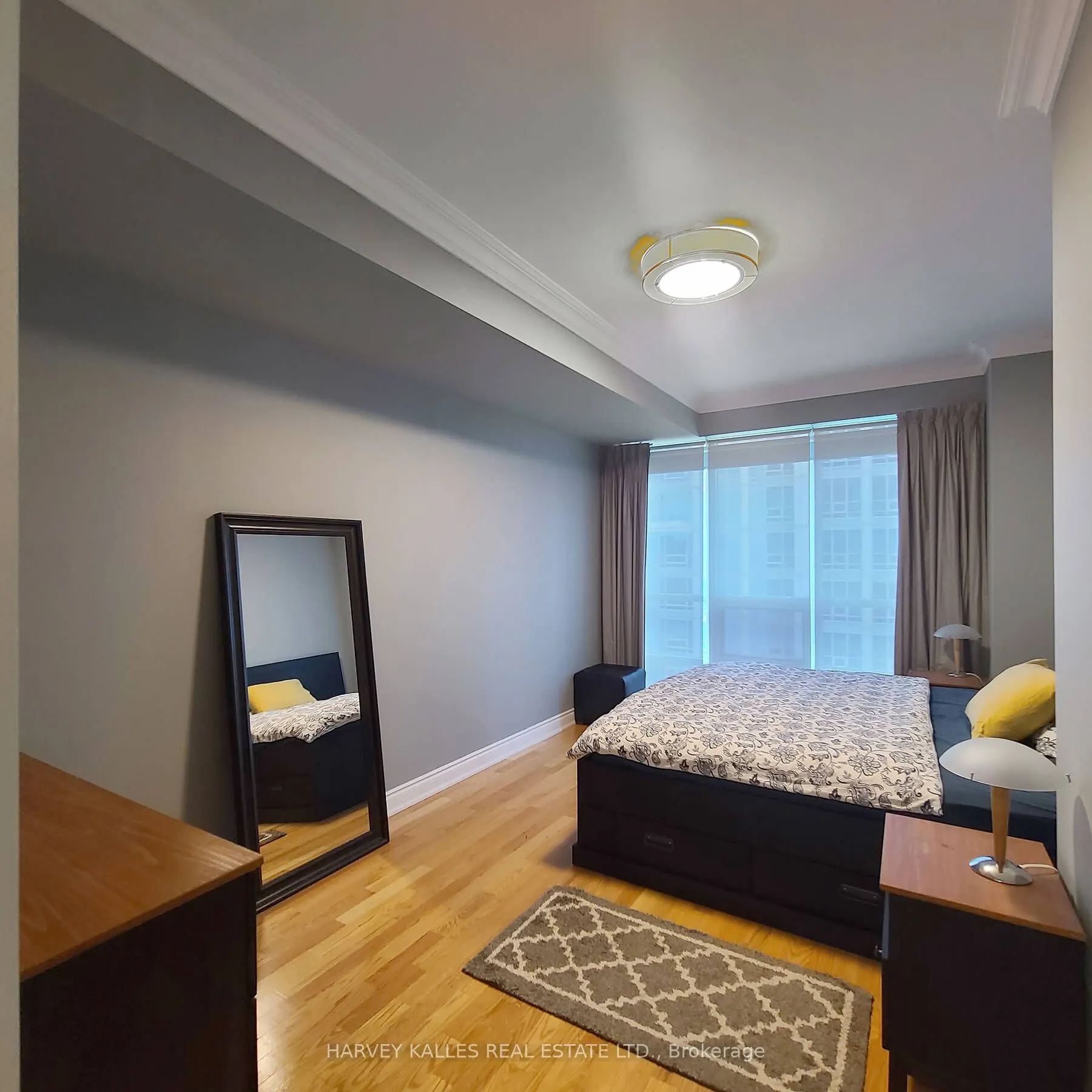 761 Bay Street, #4402