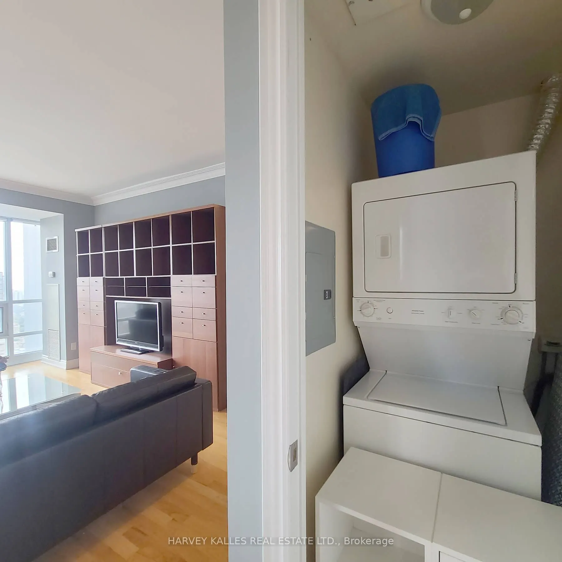 761 Bay Street, #4402