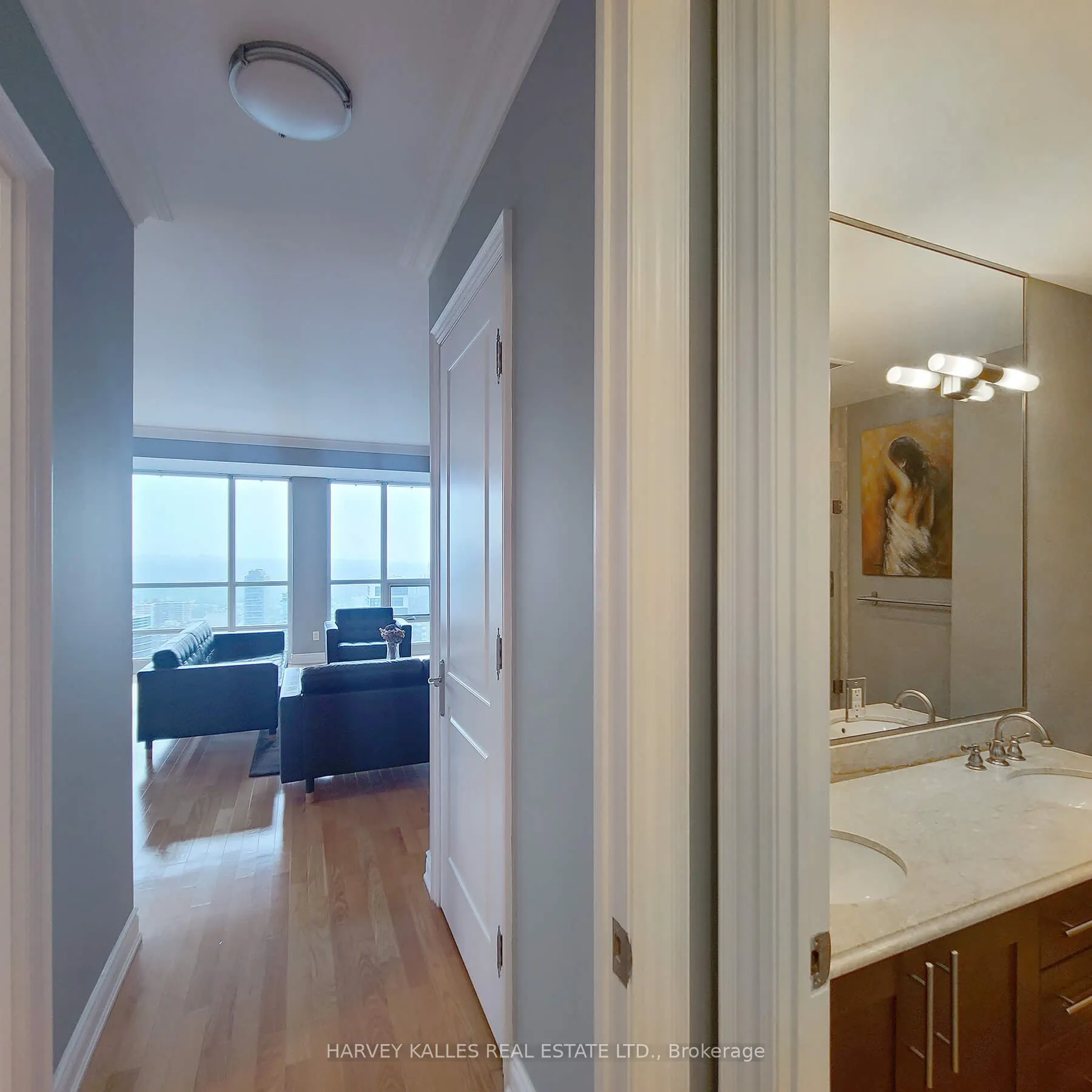 761 Bay Street, #4402