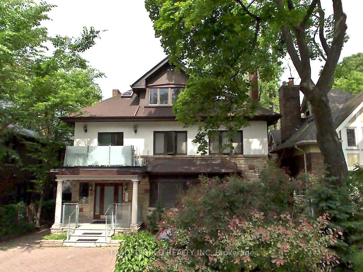 39 Oriole Parkway, #4