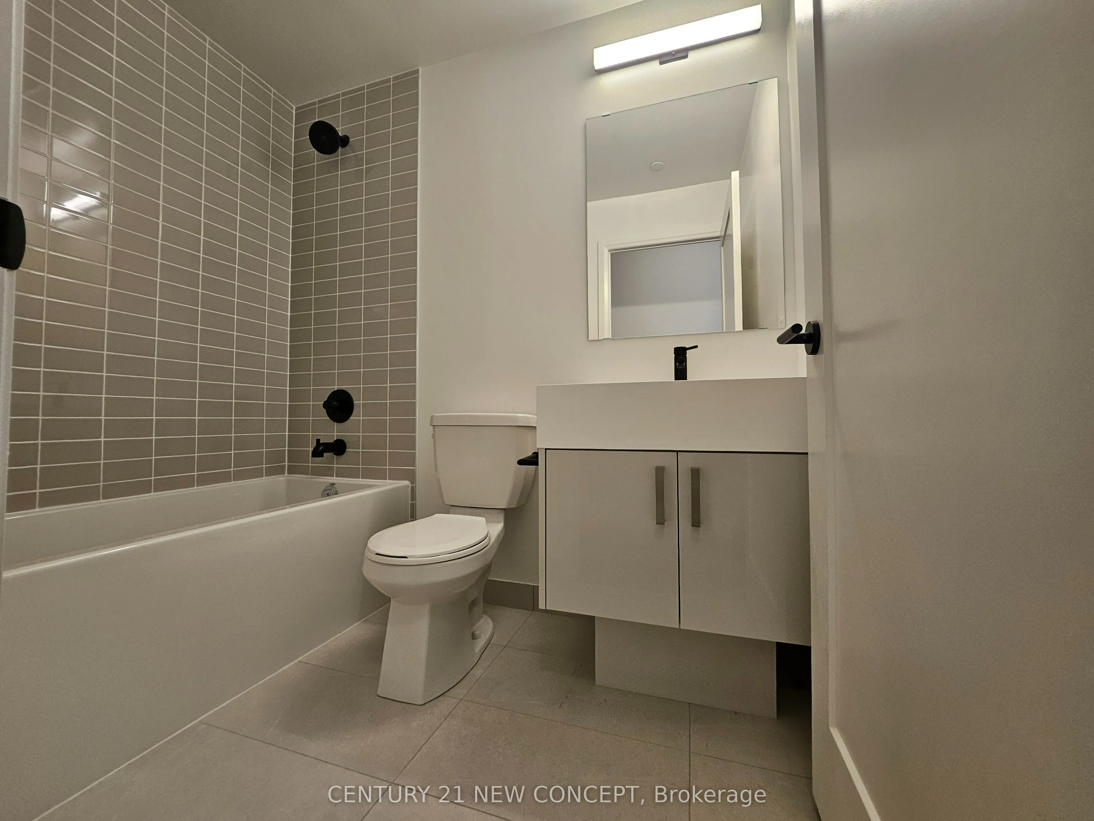280 Dundas Street W, #2803