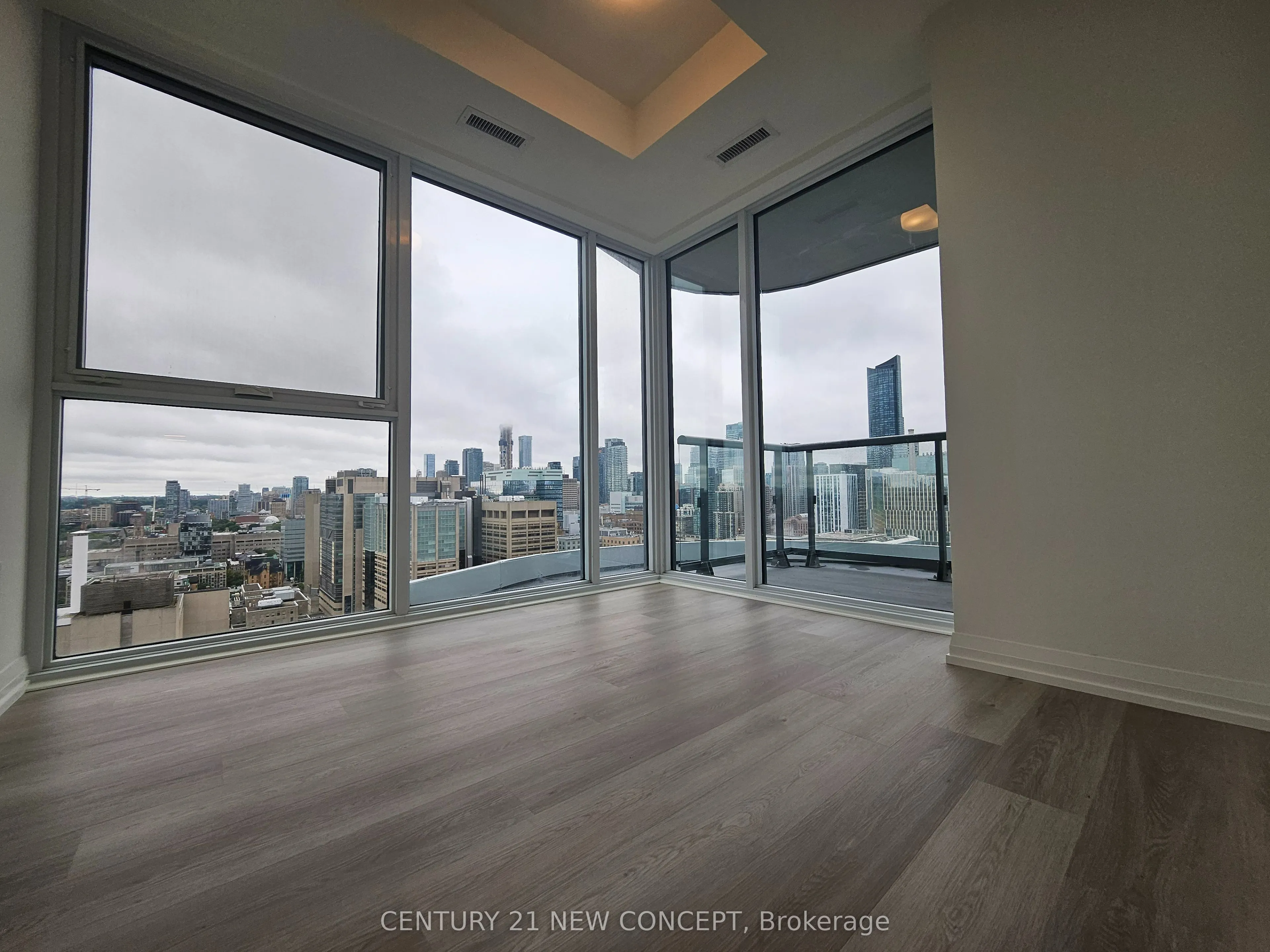 280 Dundas Street W, #2803