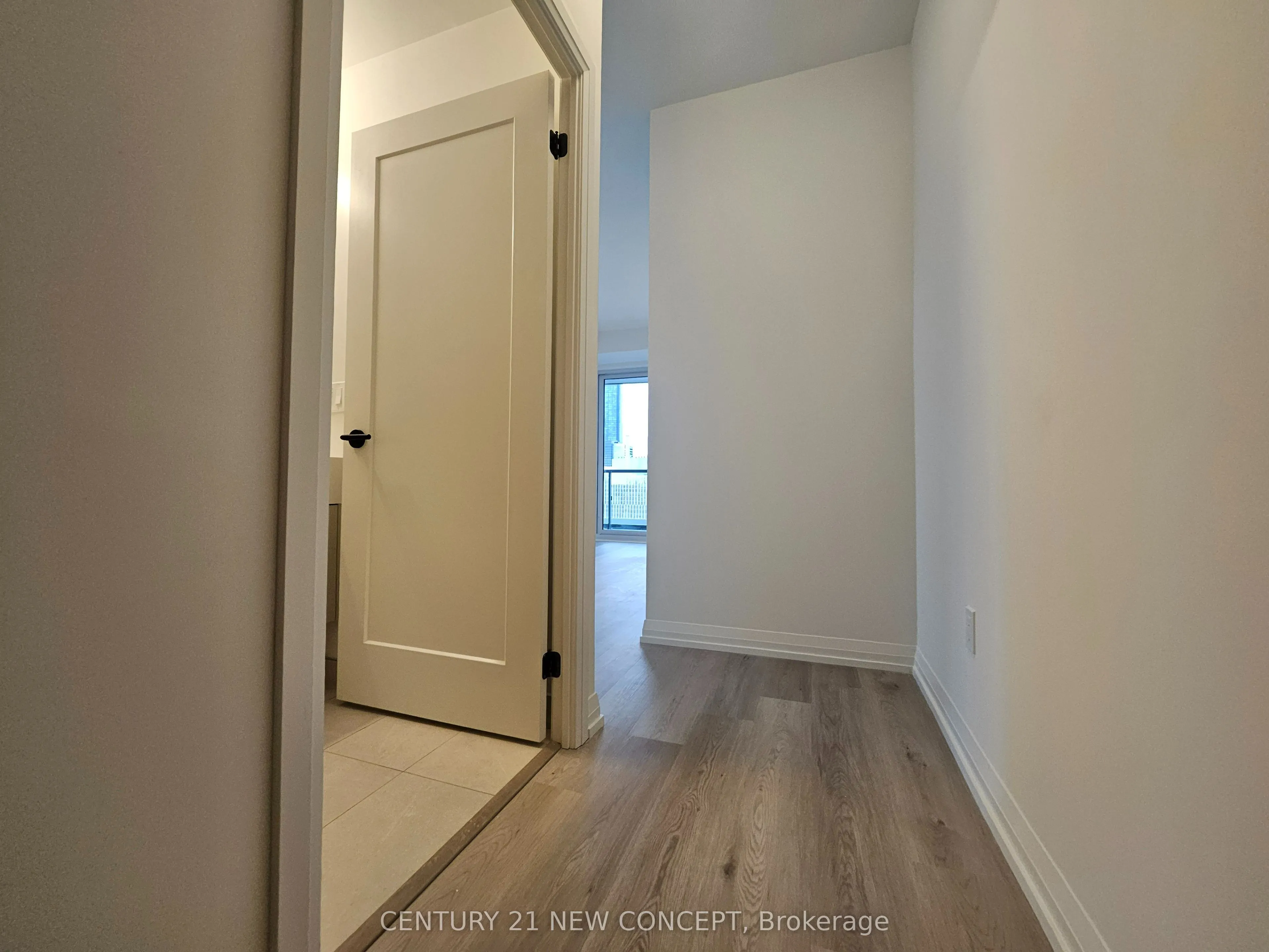280 Dundas Street W, #2803