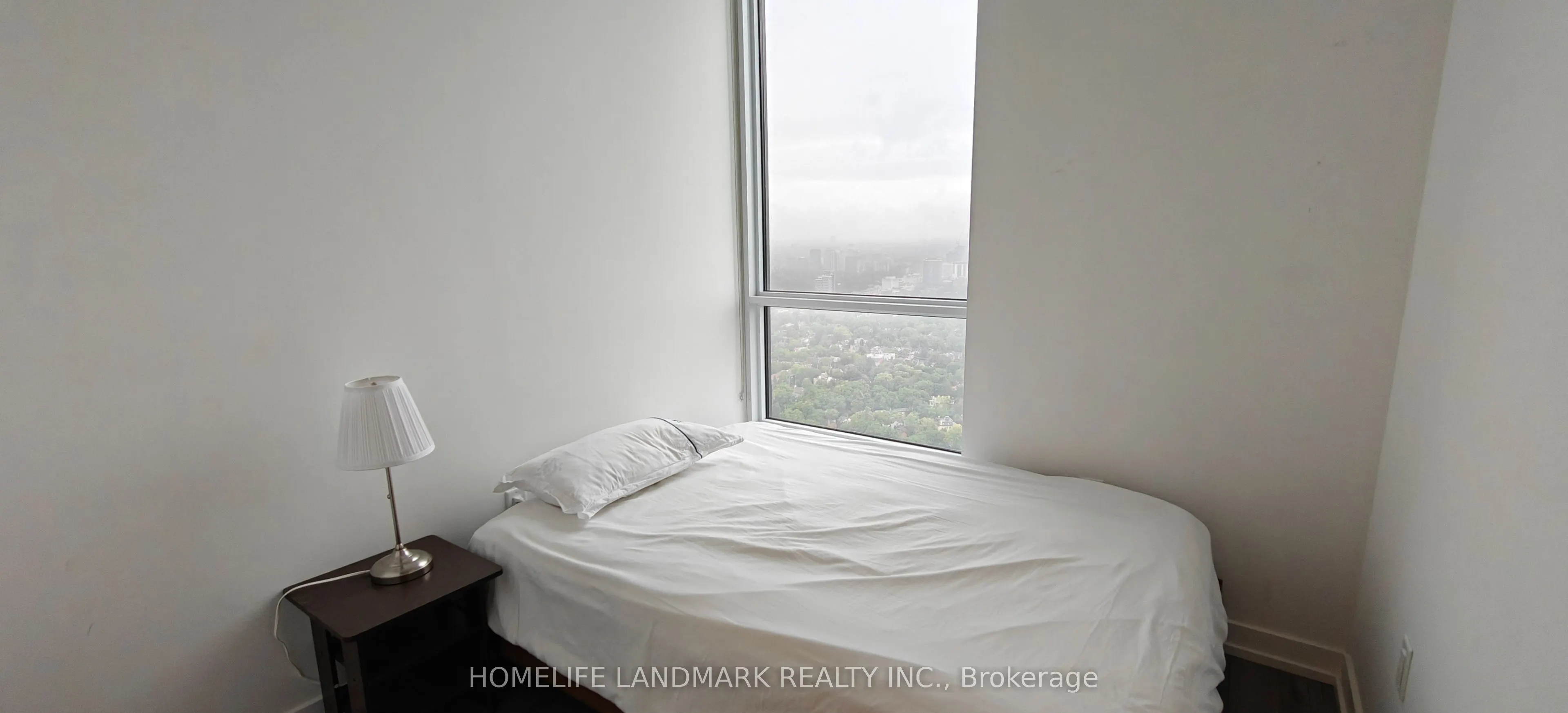 395 Bloor Street E, #5405