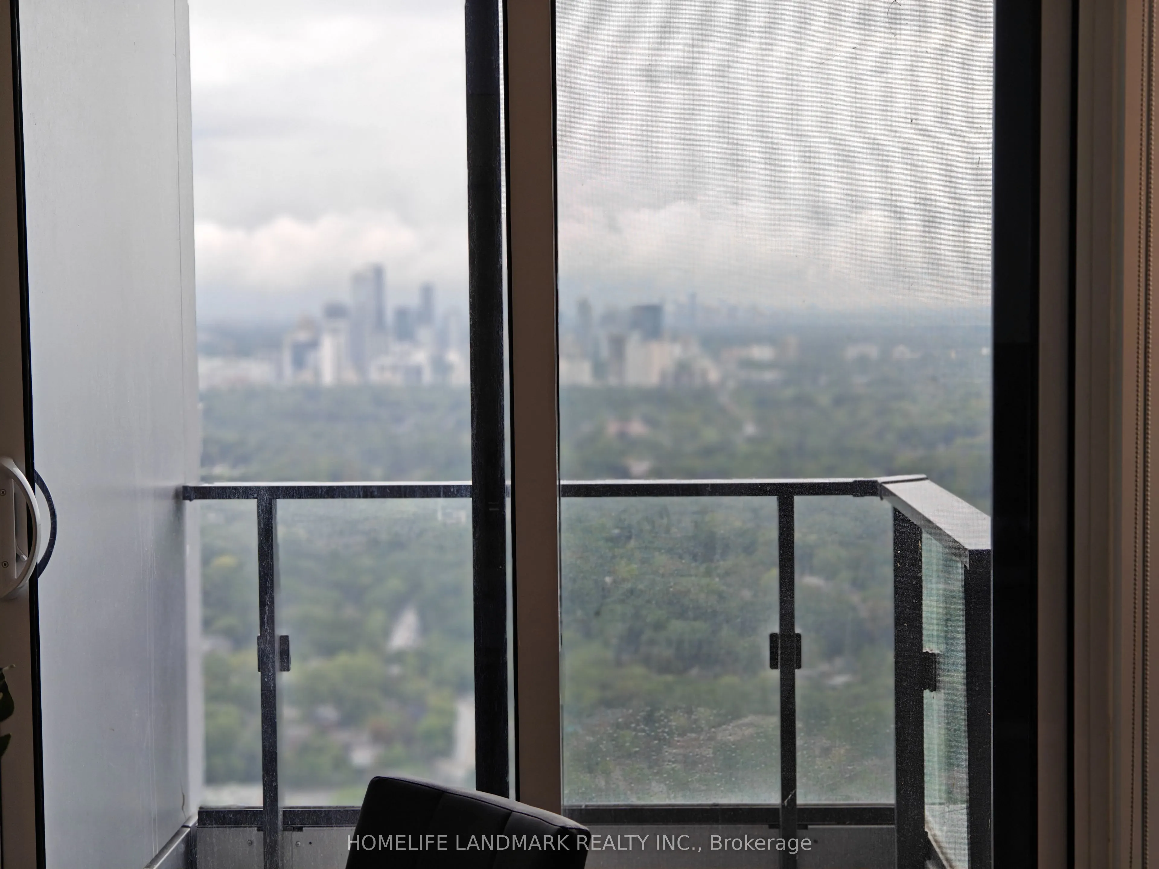 395 Bloor Street E, #5405