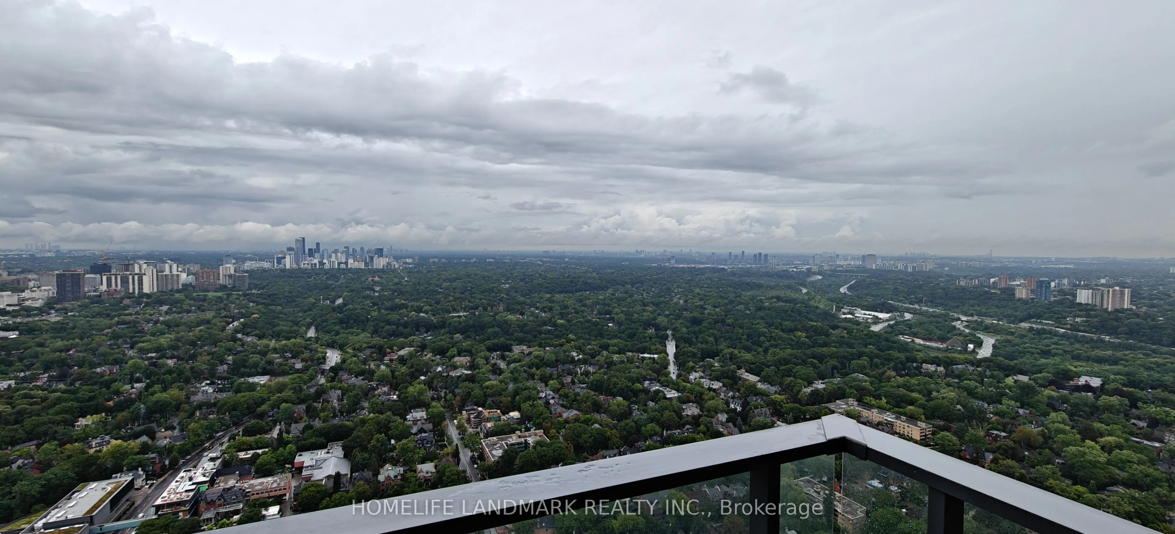 395 Bloor Street E, #5405