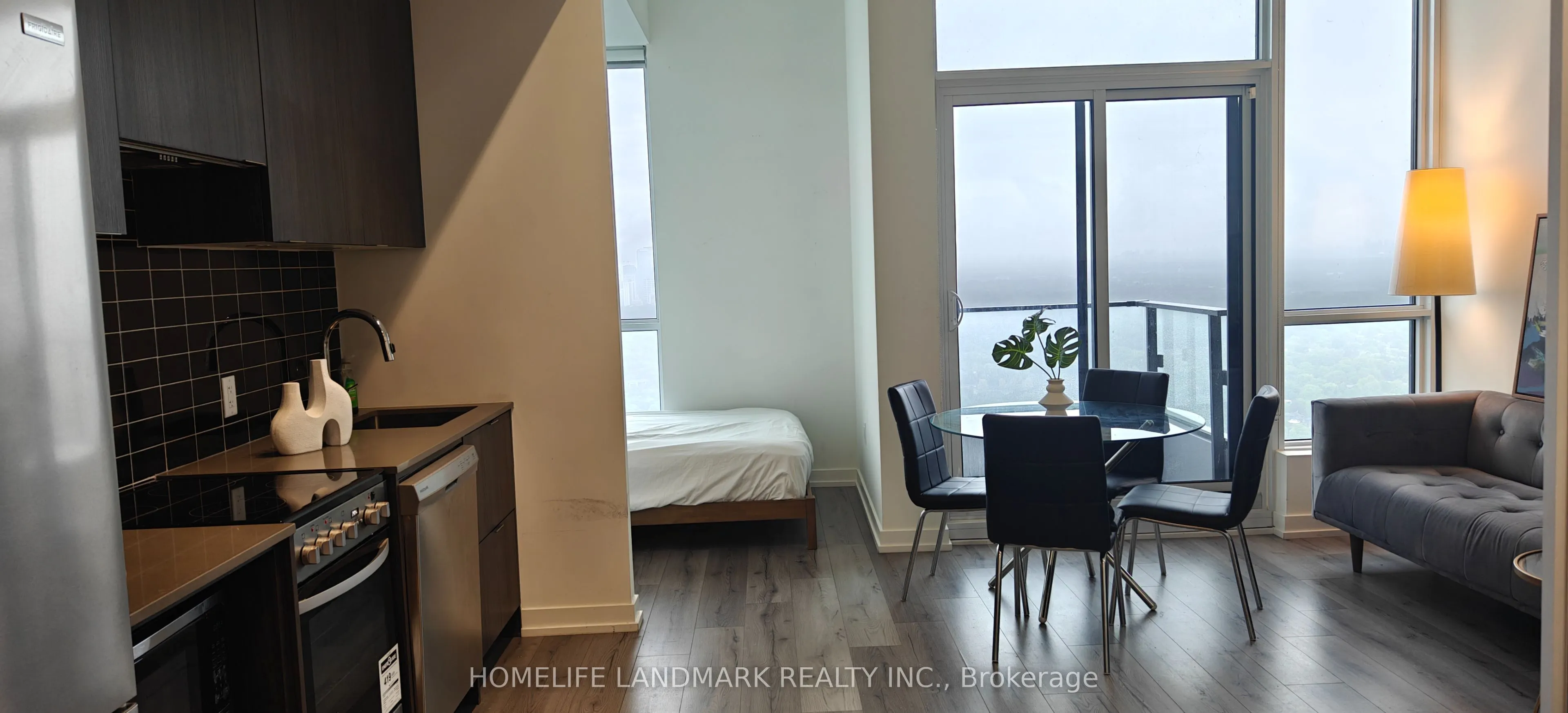 395 Bloor Street E, #5405