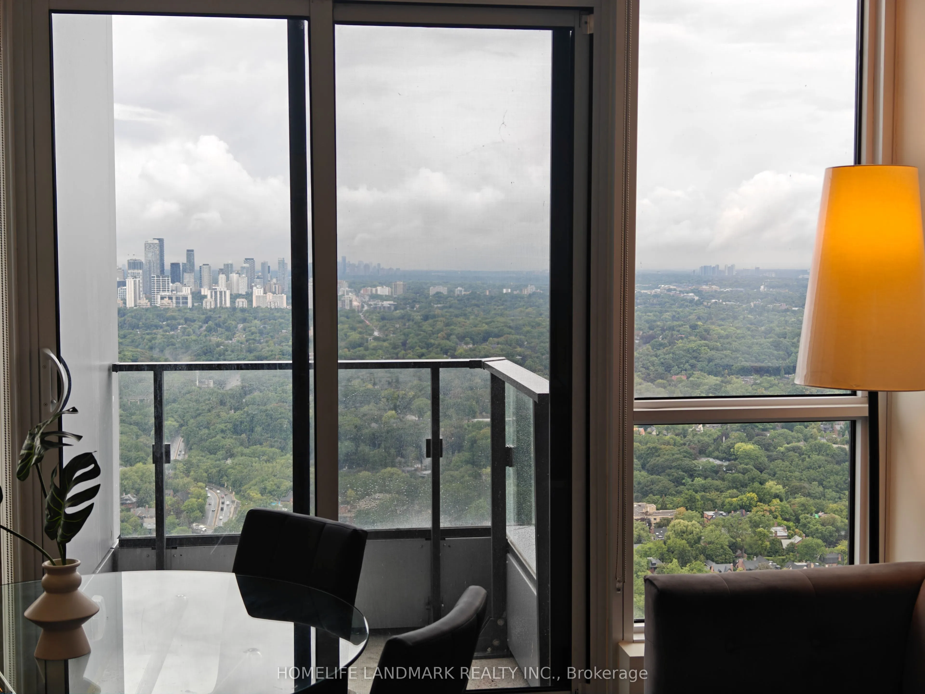 395 Bloor Street E, #5405