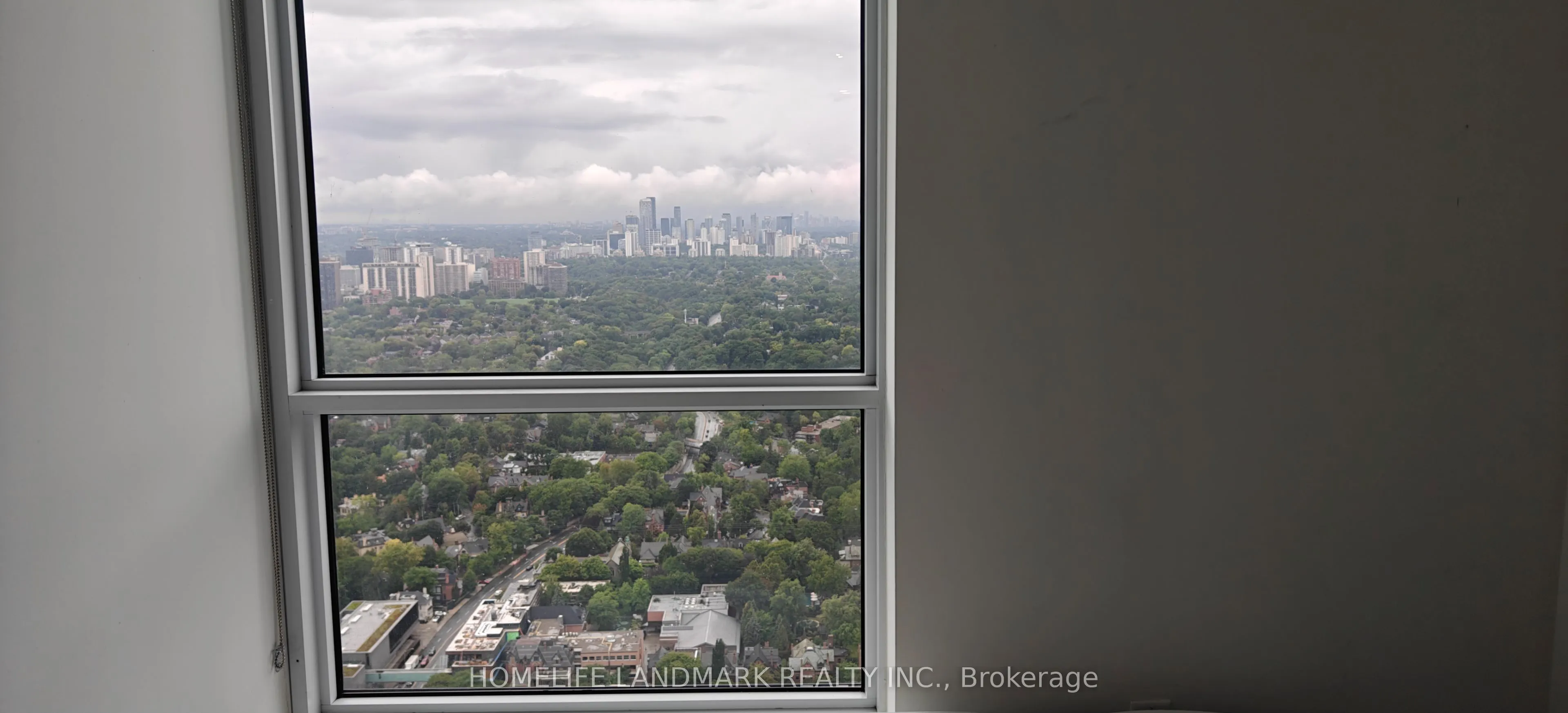 395 Bloor Street E, #5405
