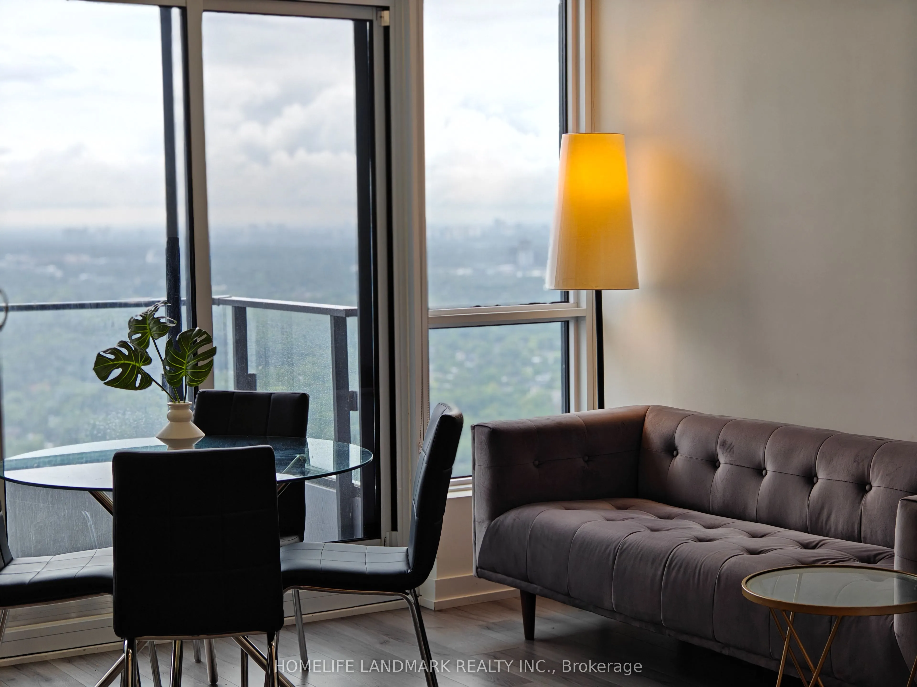 395 Bloor Street E, #5405