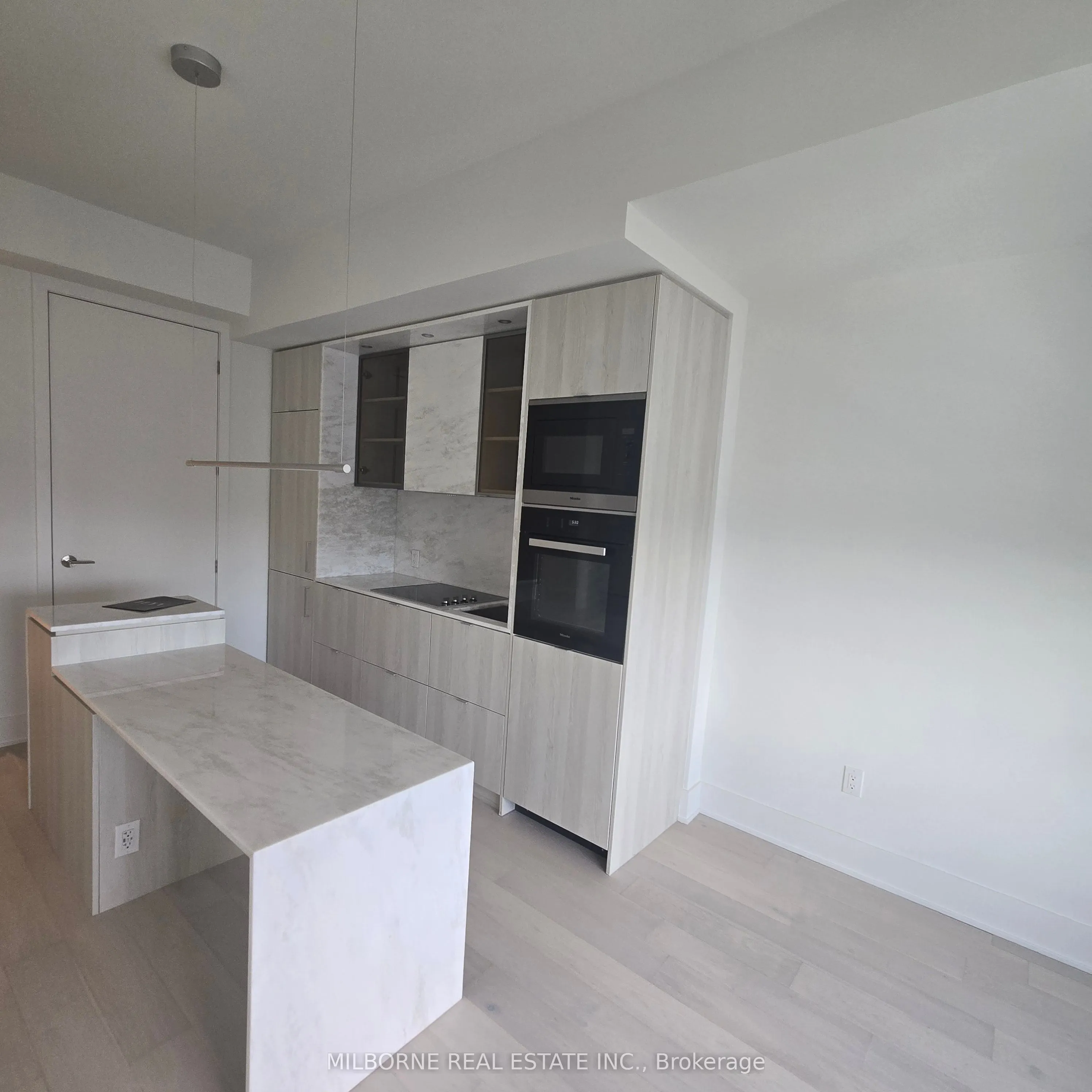 11 Yorkville Avenue, #4608