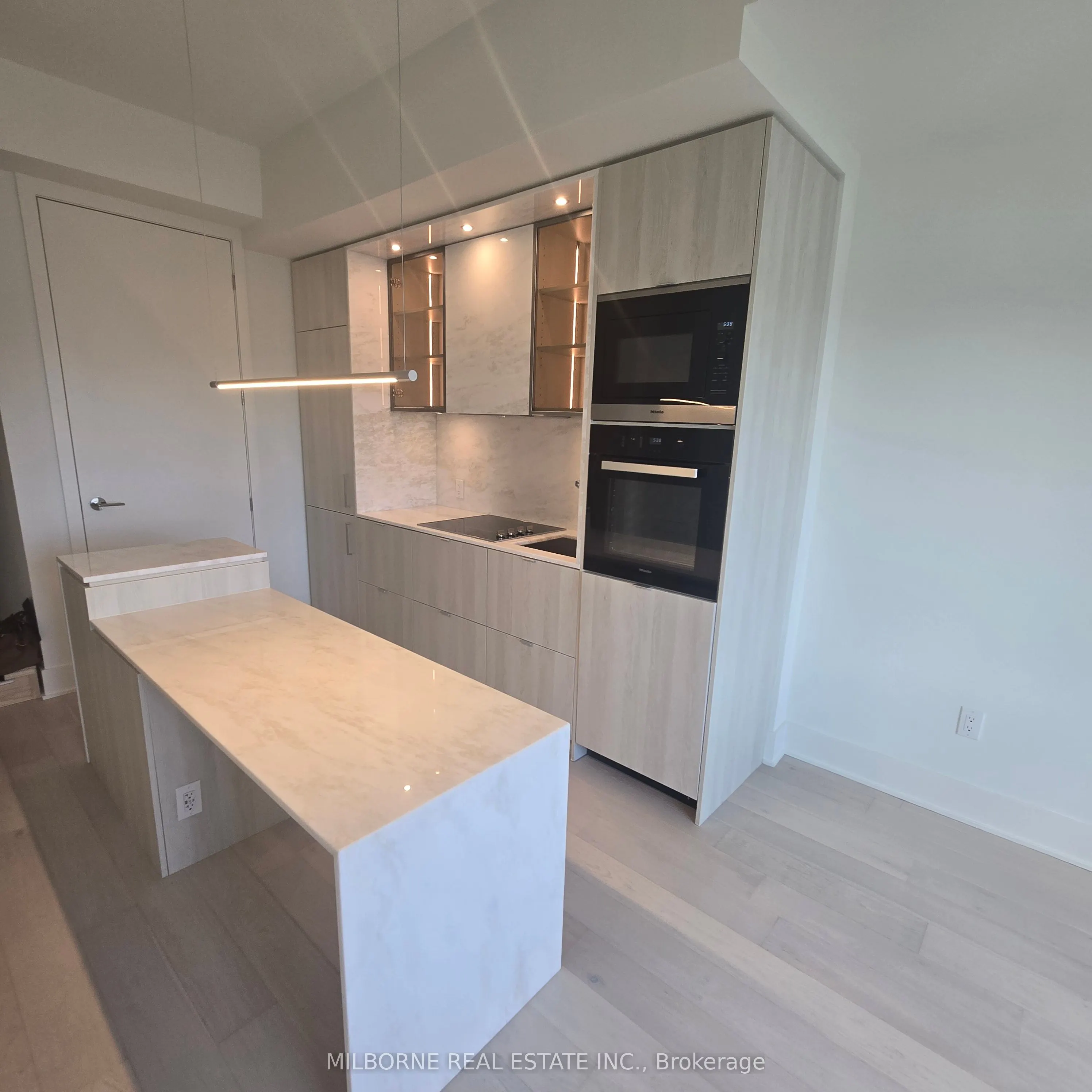 11 Yorkville Avenue, #4608