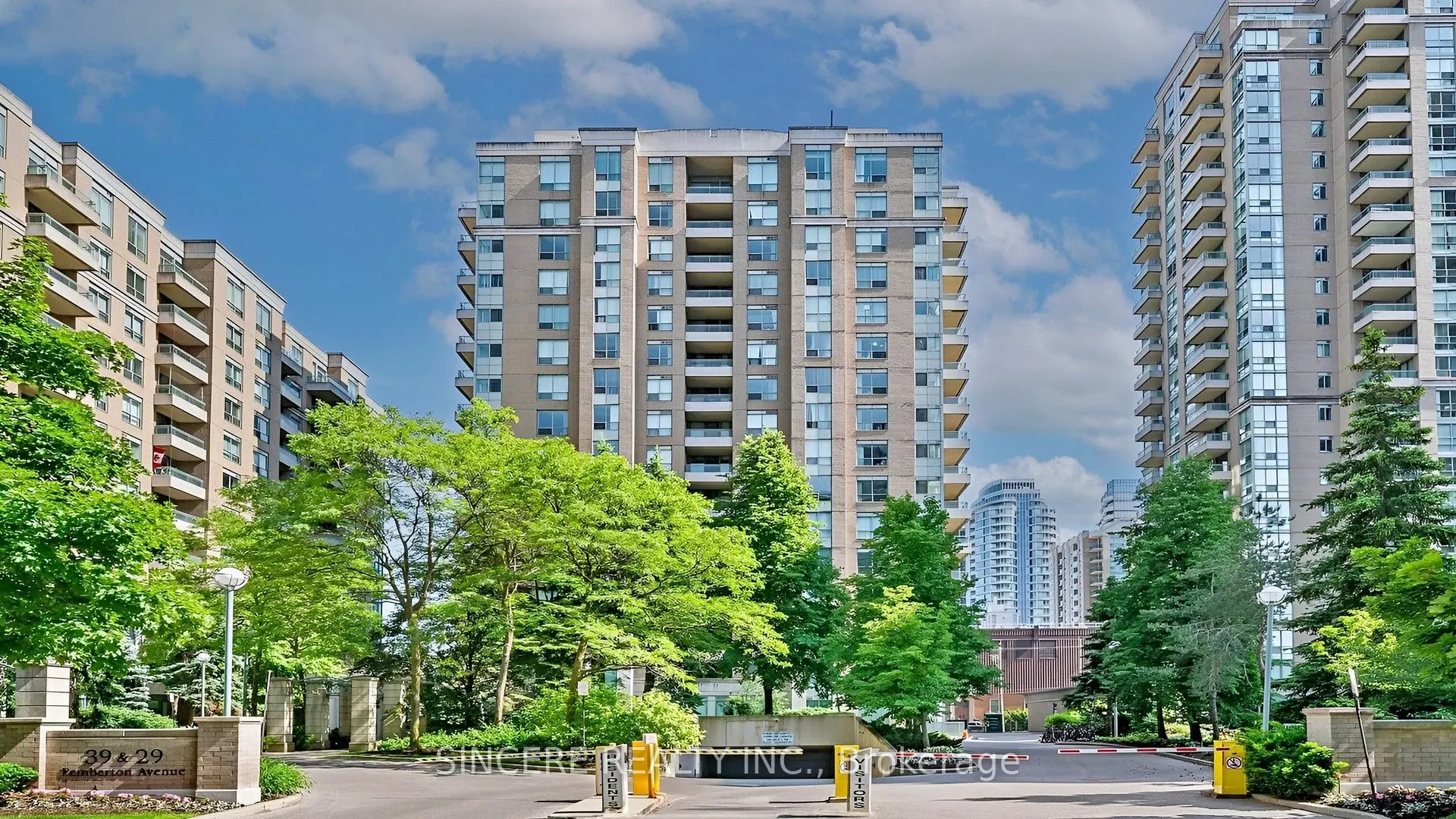 39 Pemberton Avenue, #310