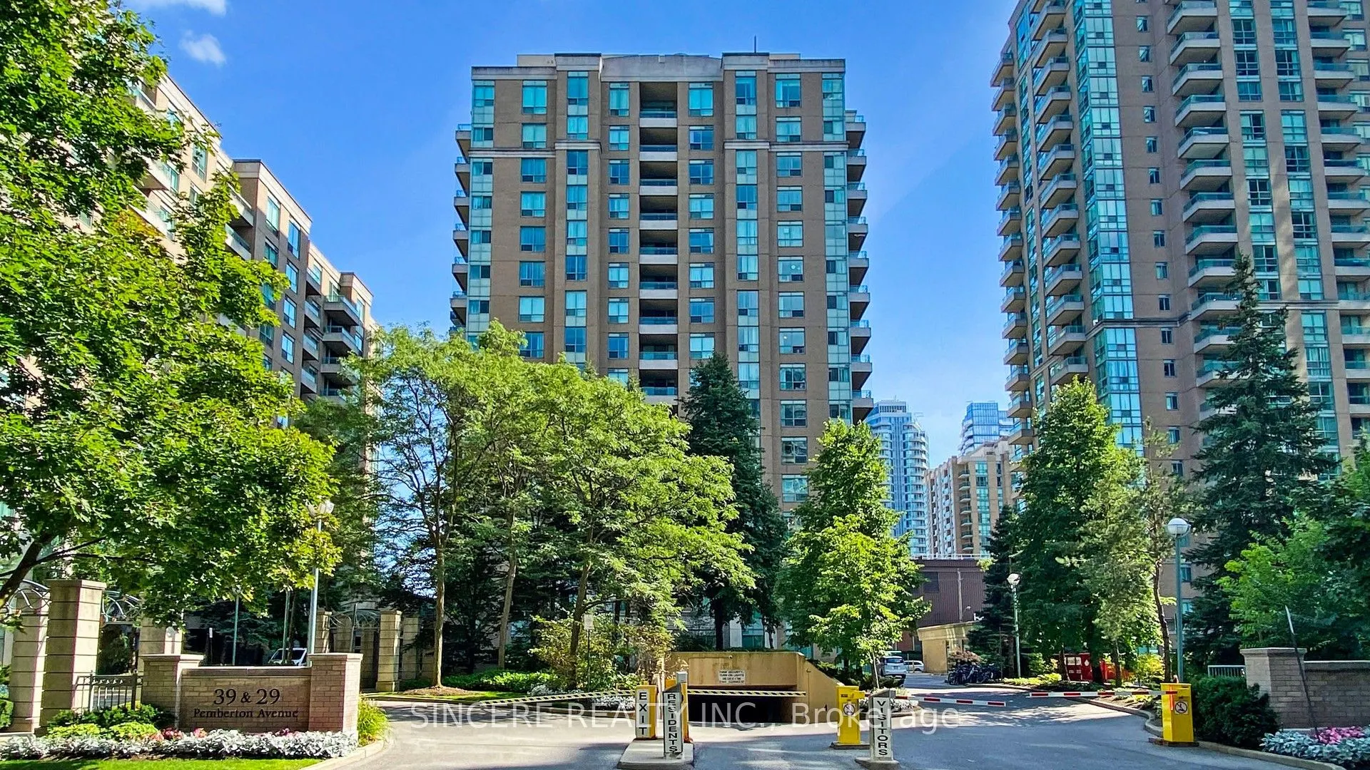 39 Pemberton Avenue, #310