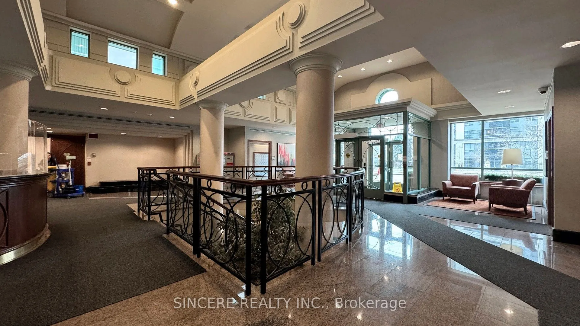 39 Pemberton Avenue, #310