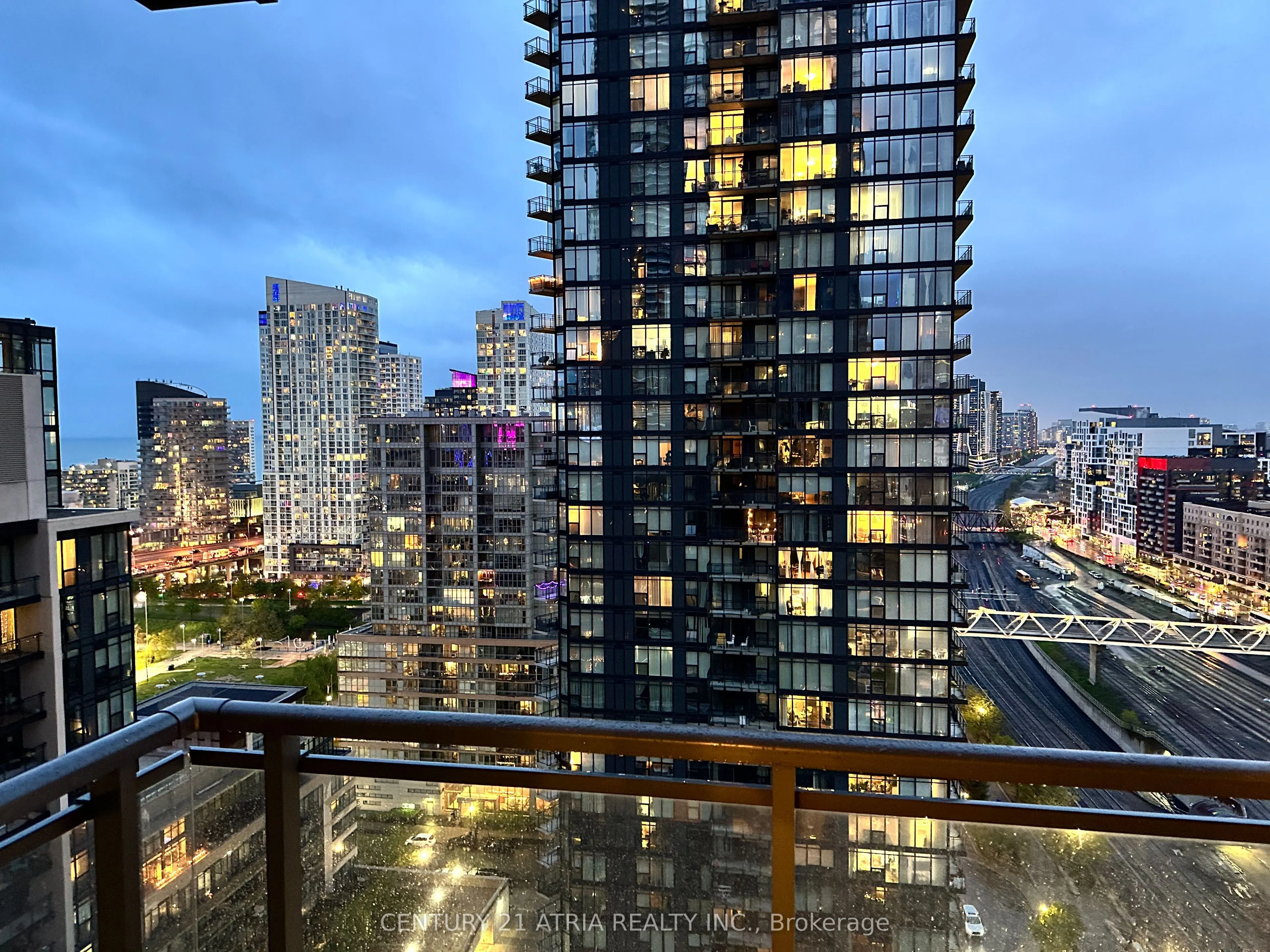 25 Telegram Mews, #2512
