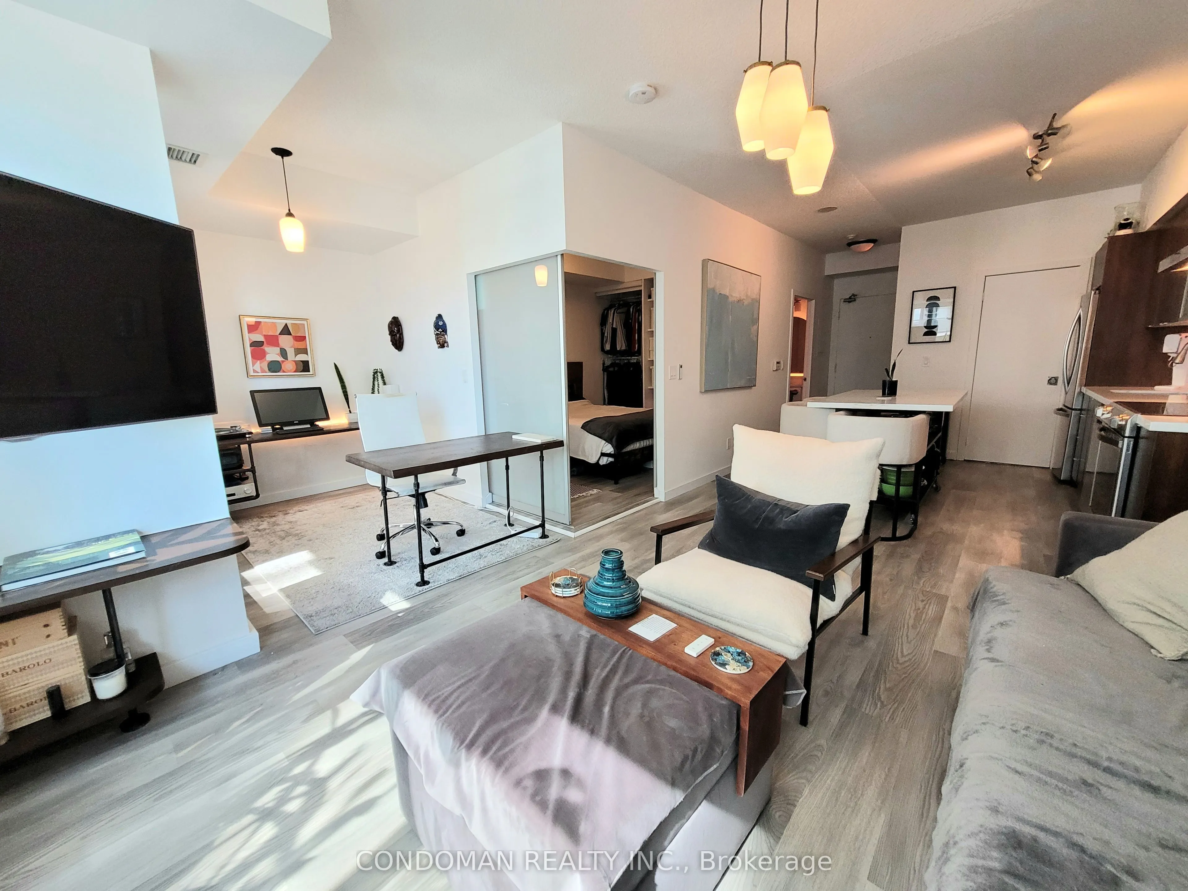 55 East Liberty Street, #905